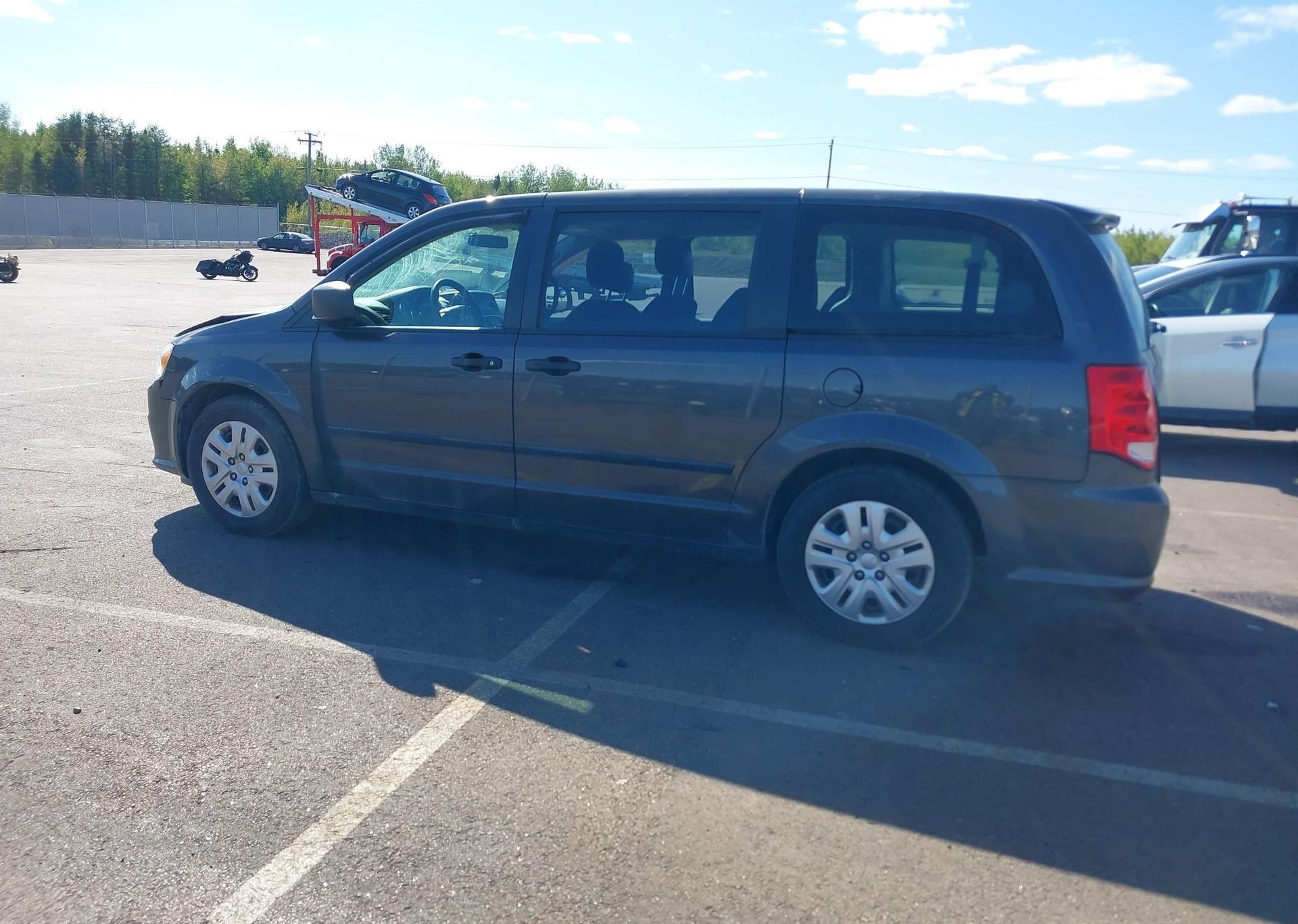2016 DODGE GRAND CARAVAN SE