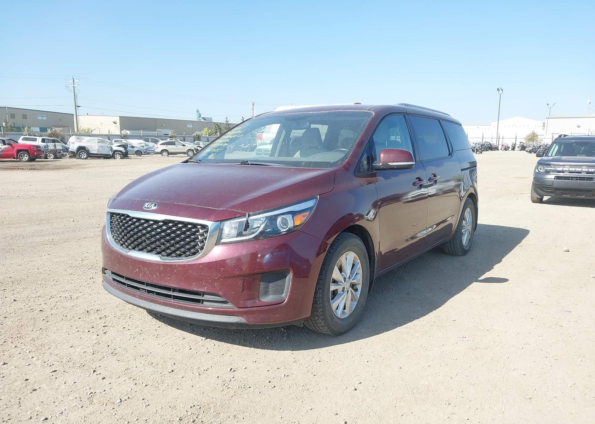 2017 KIA SEDONA LX