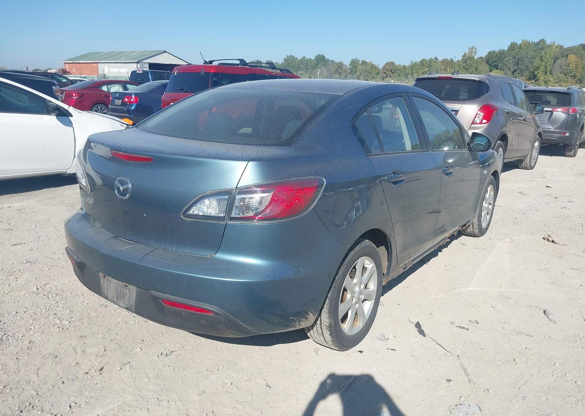 2010 MAZDA MAZDA3 GS