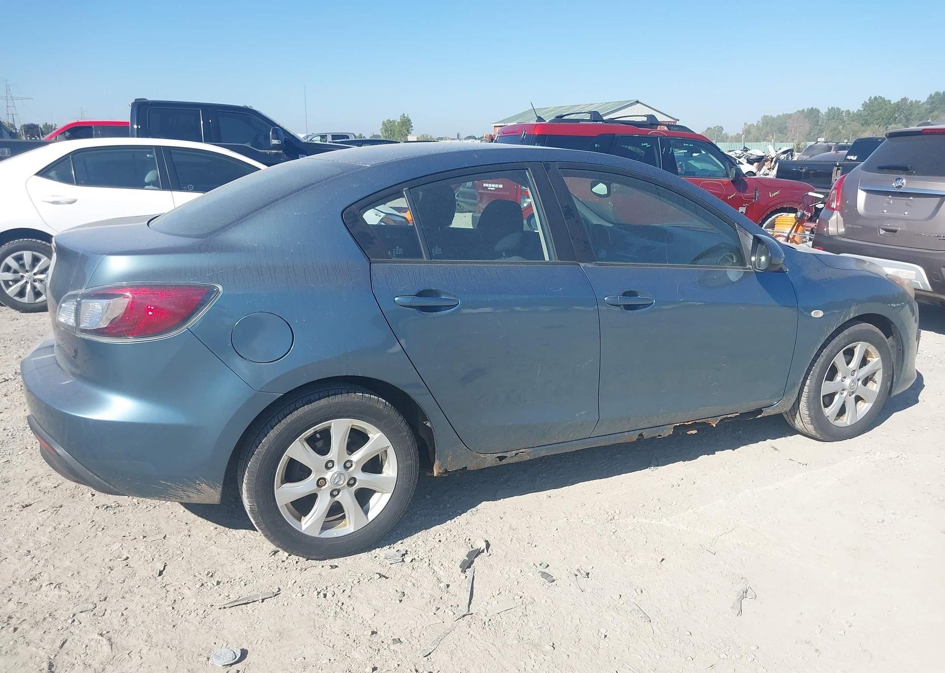 2010 MAZDA MAZDA3 GS
