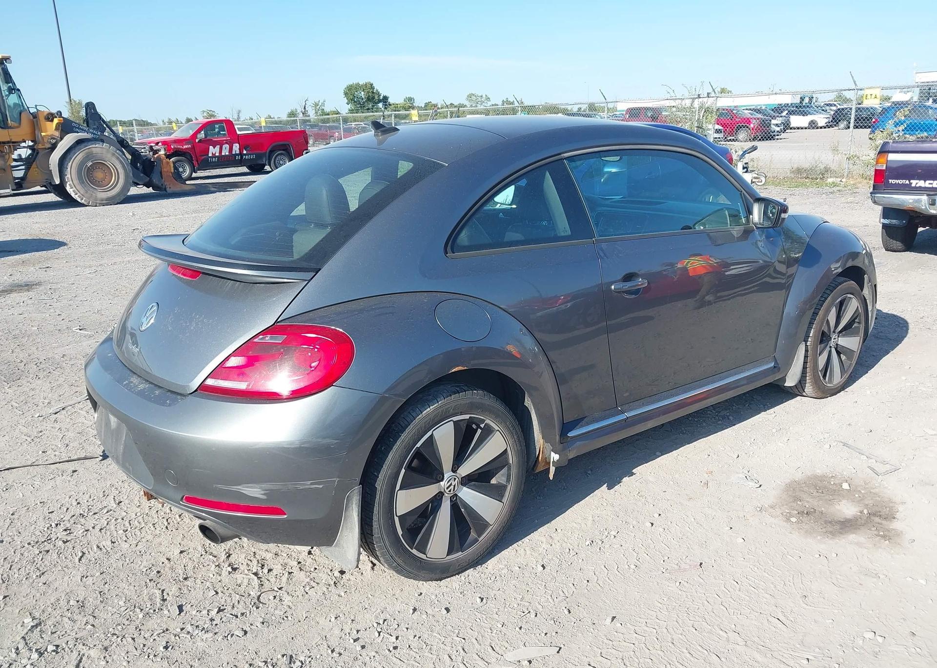 2012 VOLKSWAGEN BEETLE 2.0T