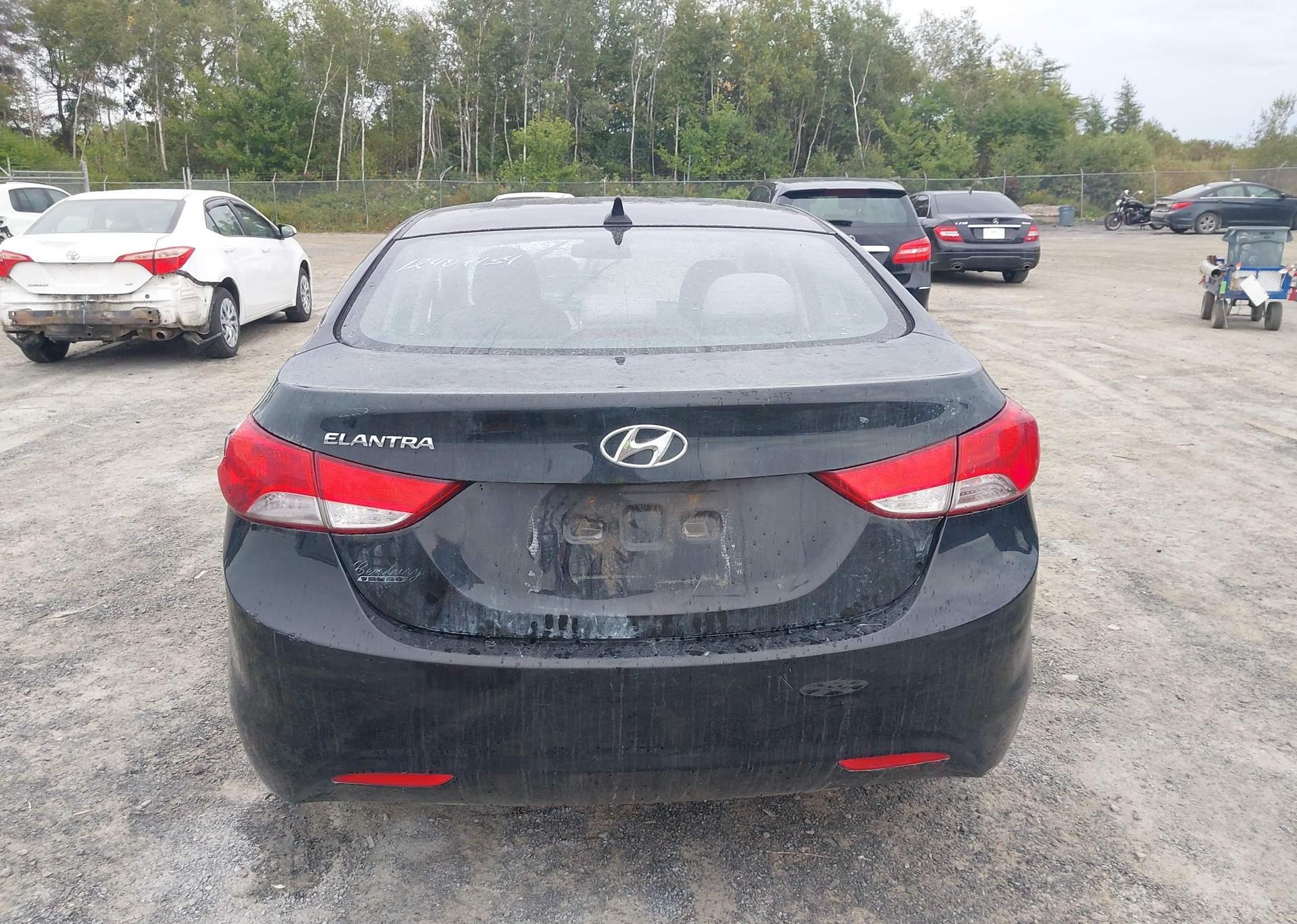 2011 HYUNDAI ELANTRA GLS