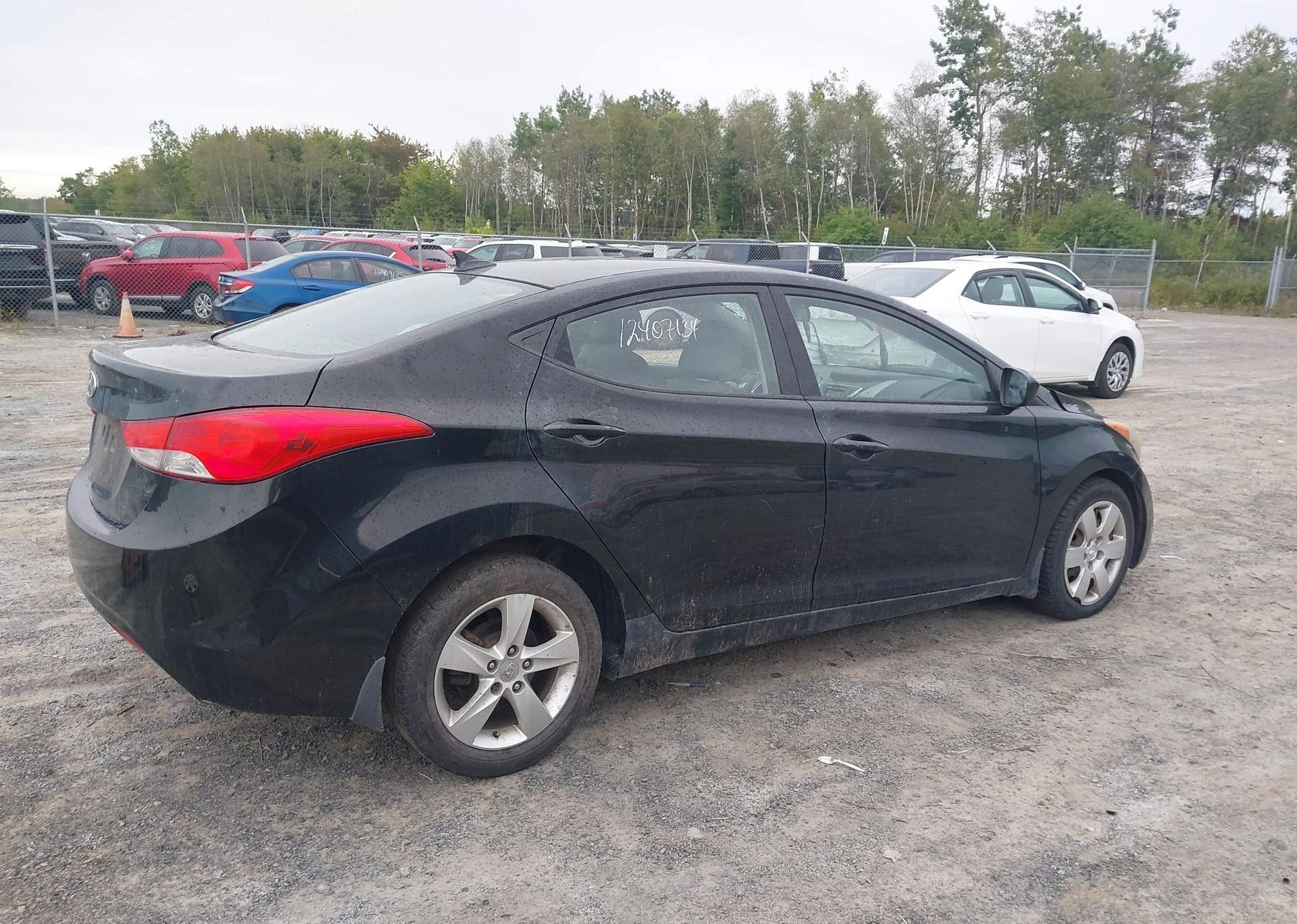 2011 HYUNDAI ELANTRA GLS