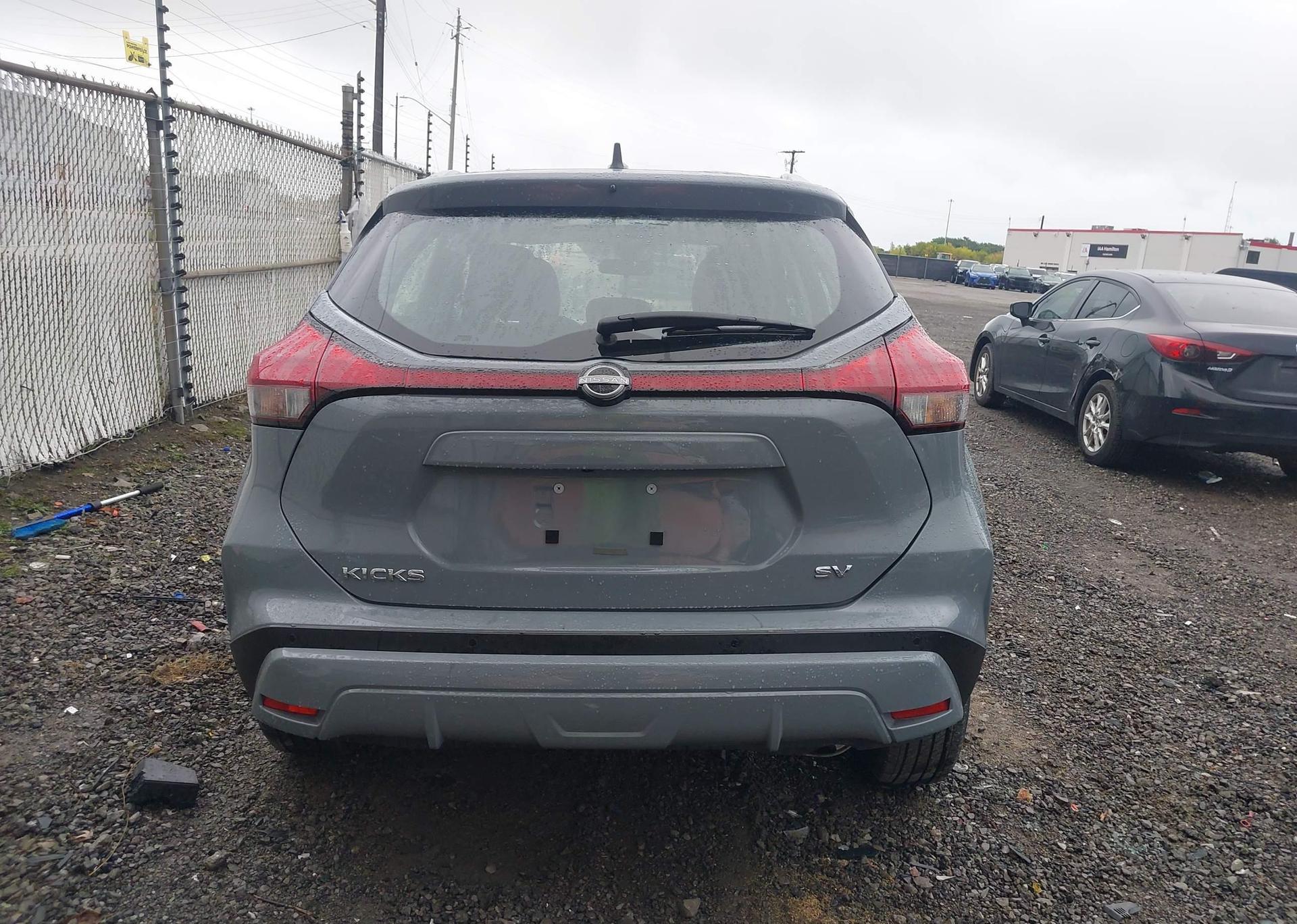 2024 NISSAN KICKS