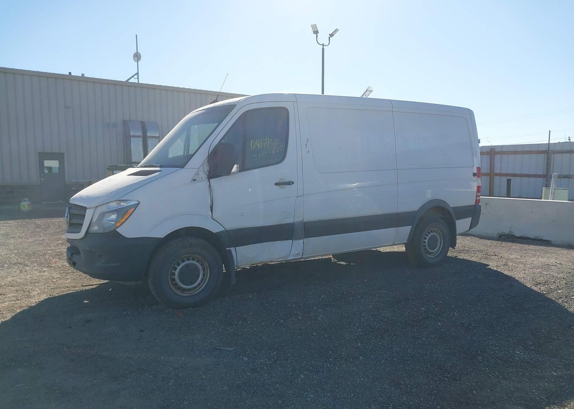 2016 MERCEDES-BENZ SPRINTER 2500 STANDARD ROOF V6
