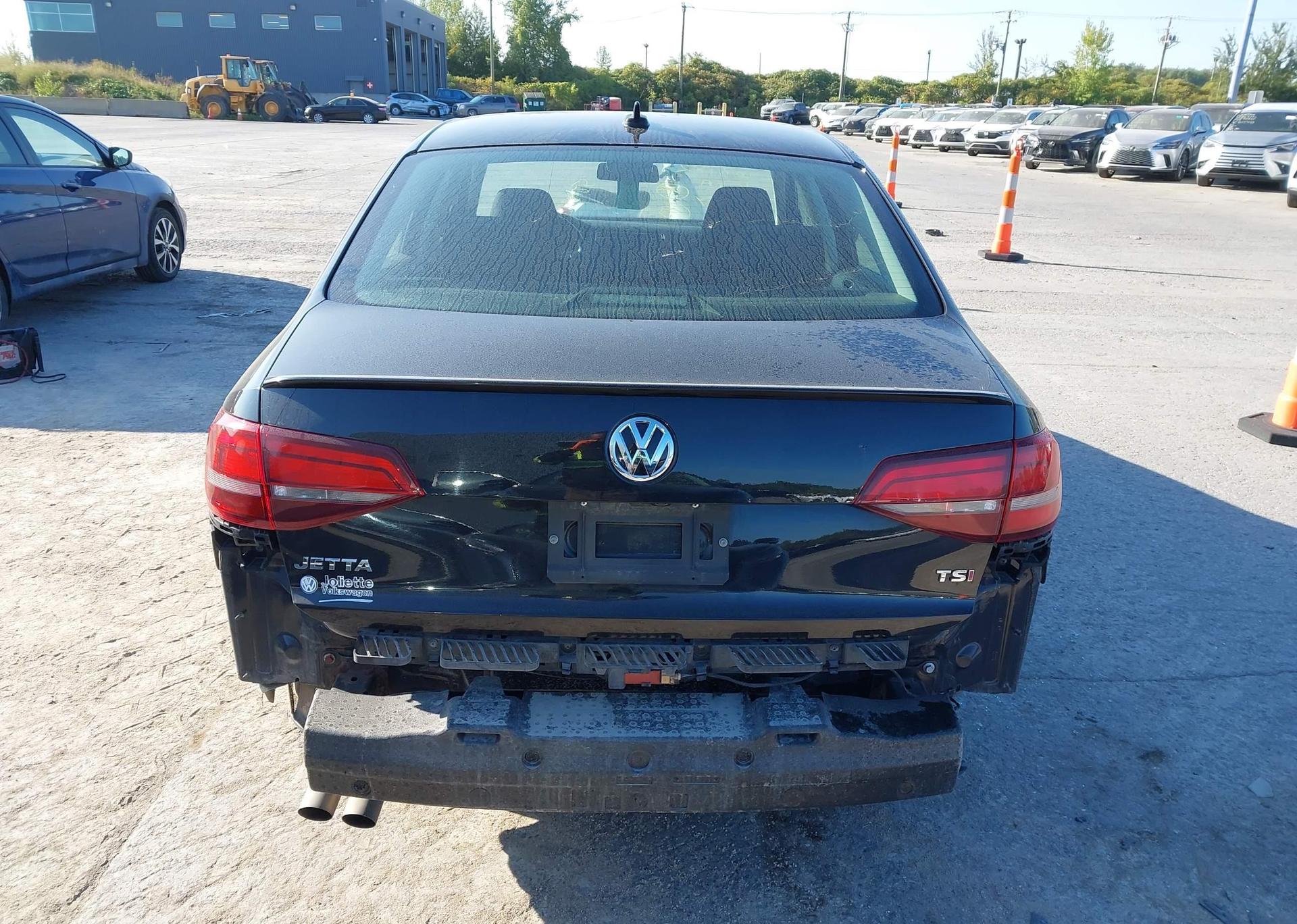 2017 VOLKSWAGEN JETTA SE