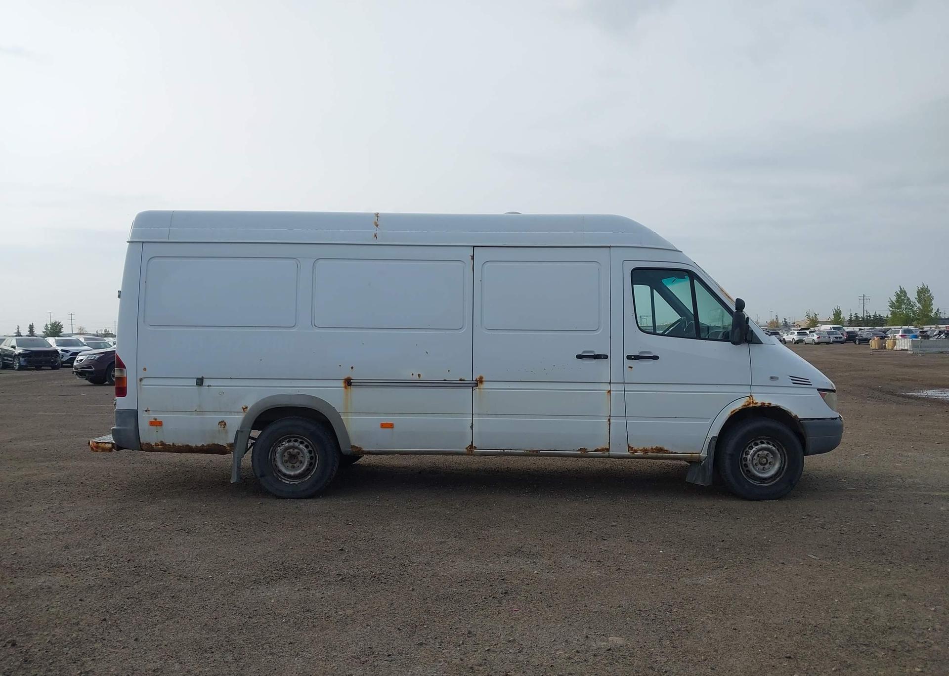 2003 MERCEDES-BENZ SPRINTER