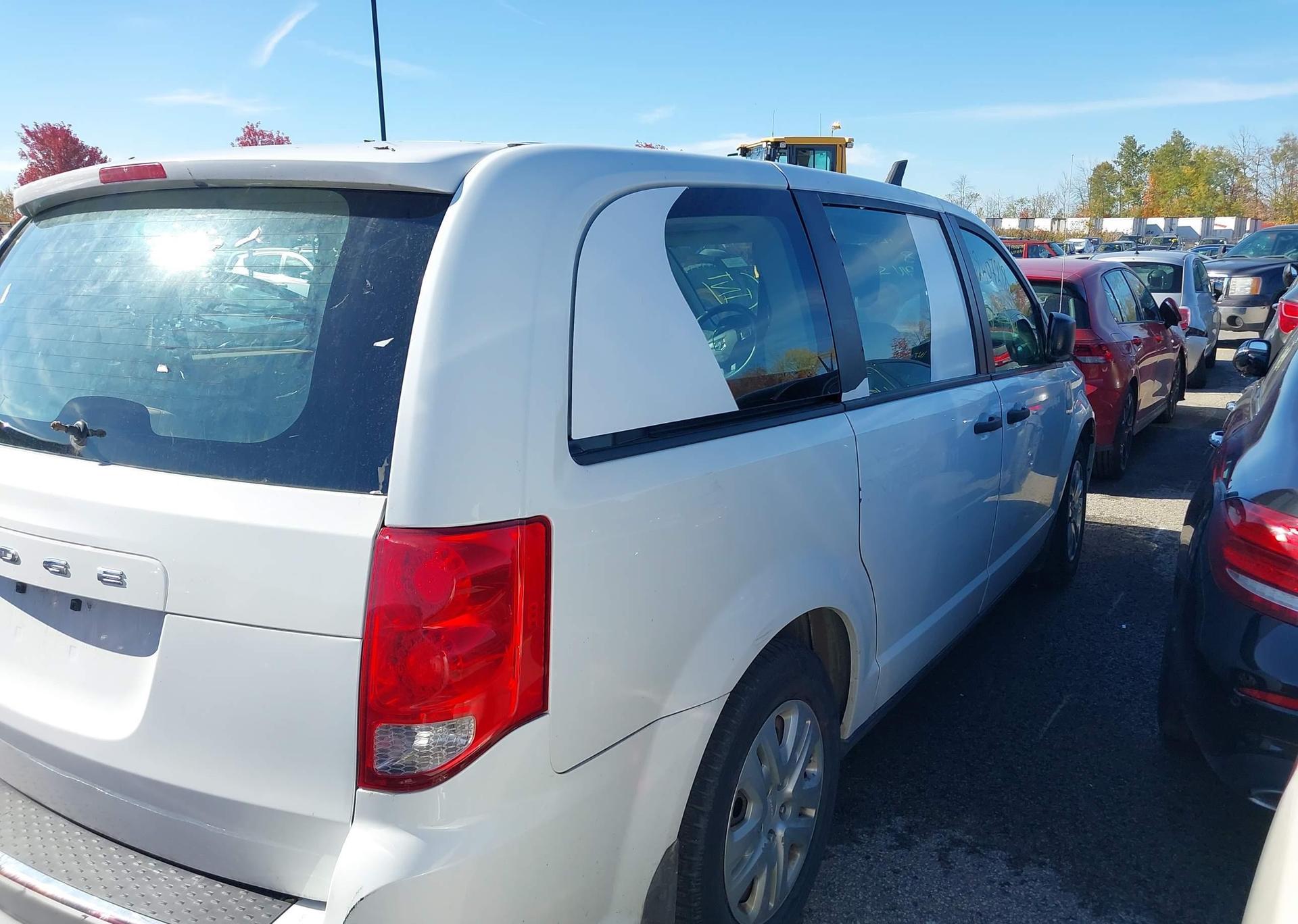 2018 DODGE GRAND CARAVAN SE