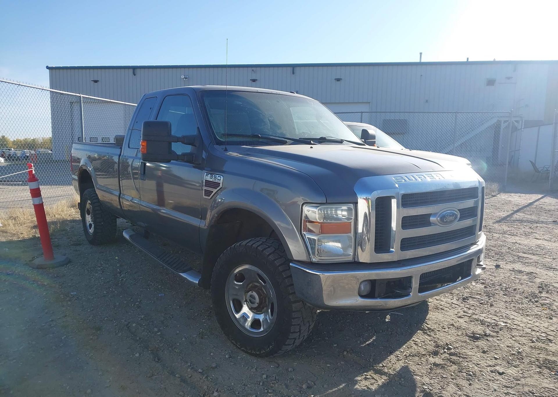 2009 FORD F-350 FX4