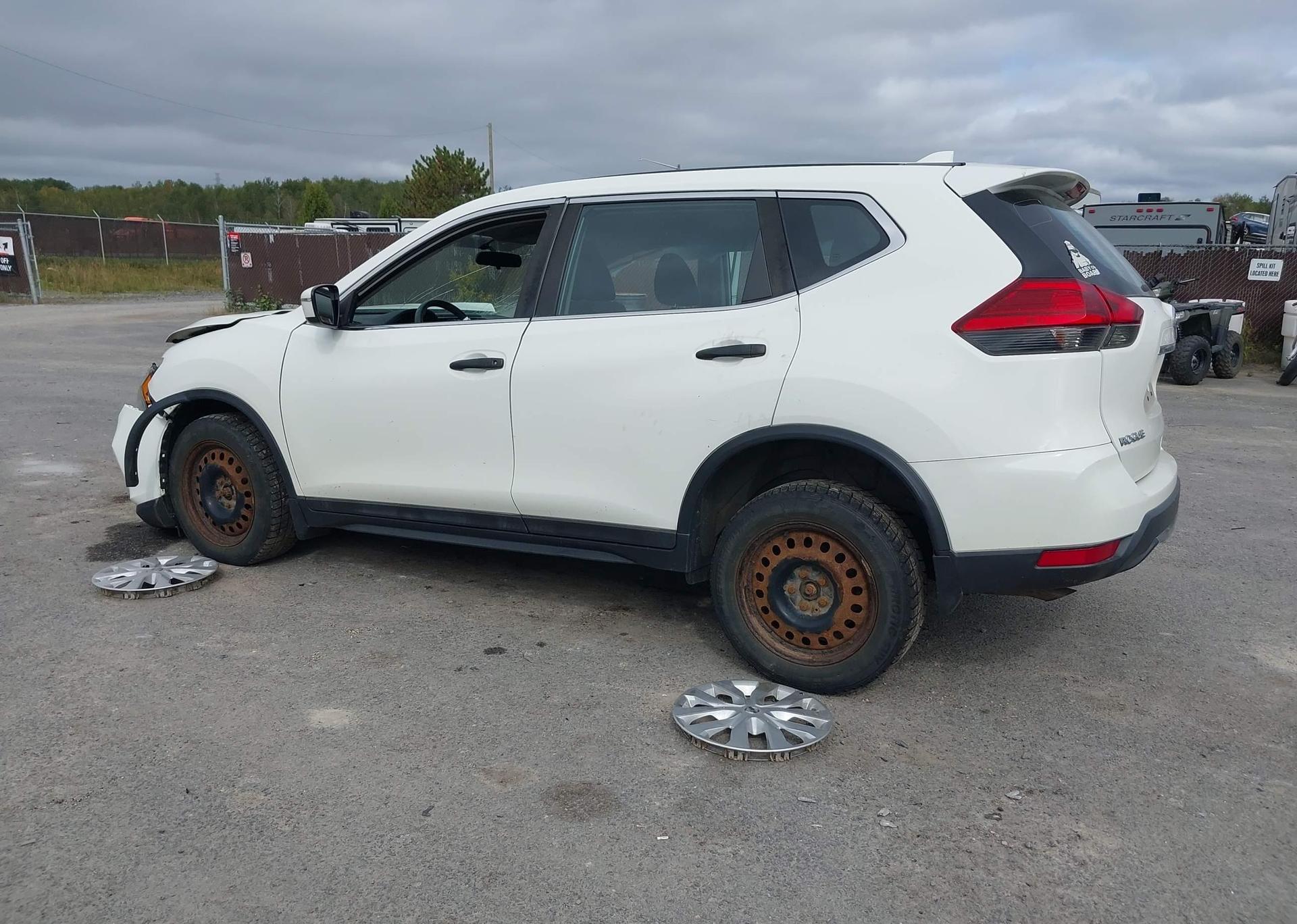 2017 NISSAN ROGUE