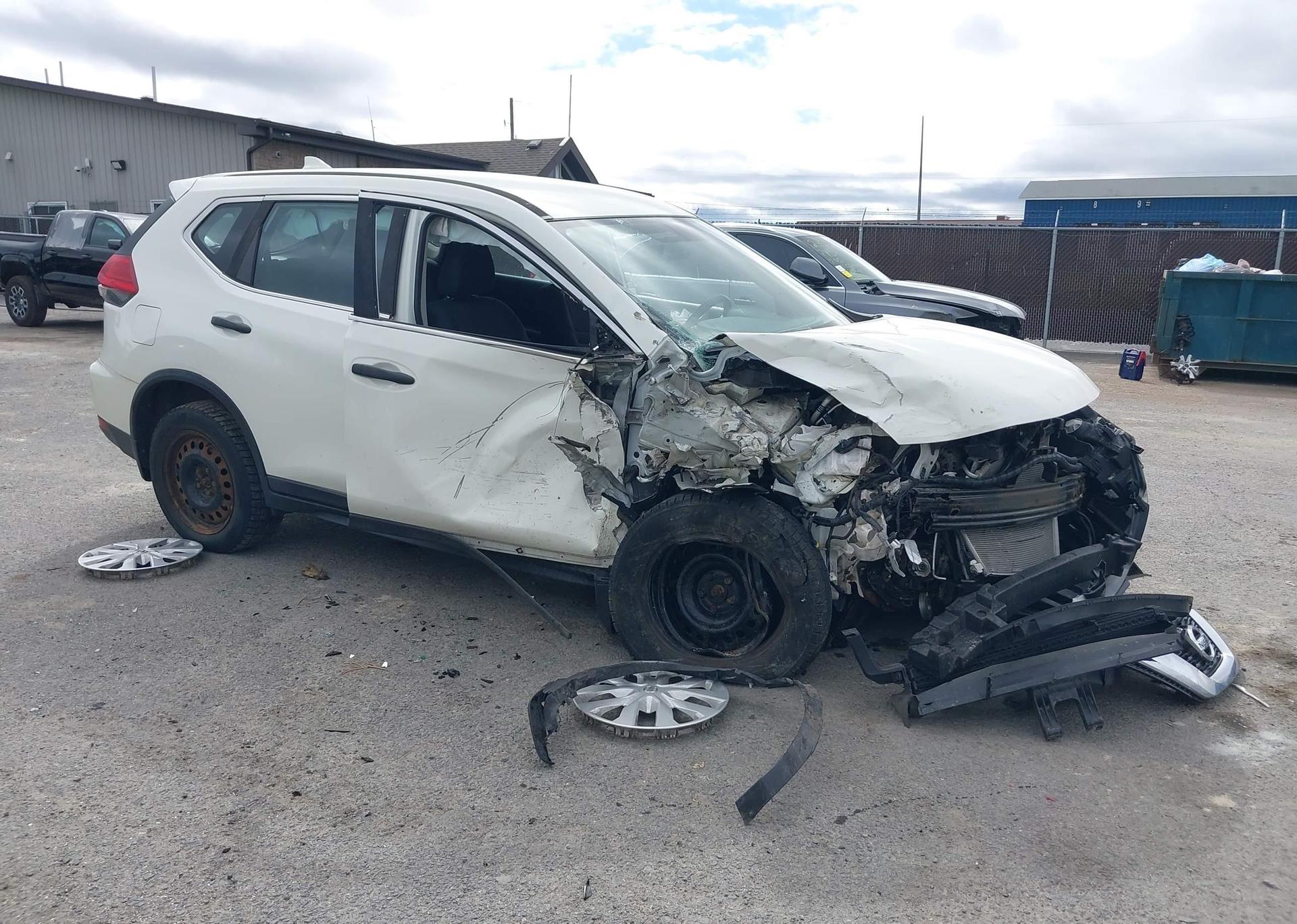 2017 NISSAN ROGUE
