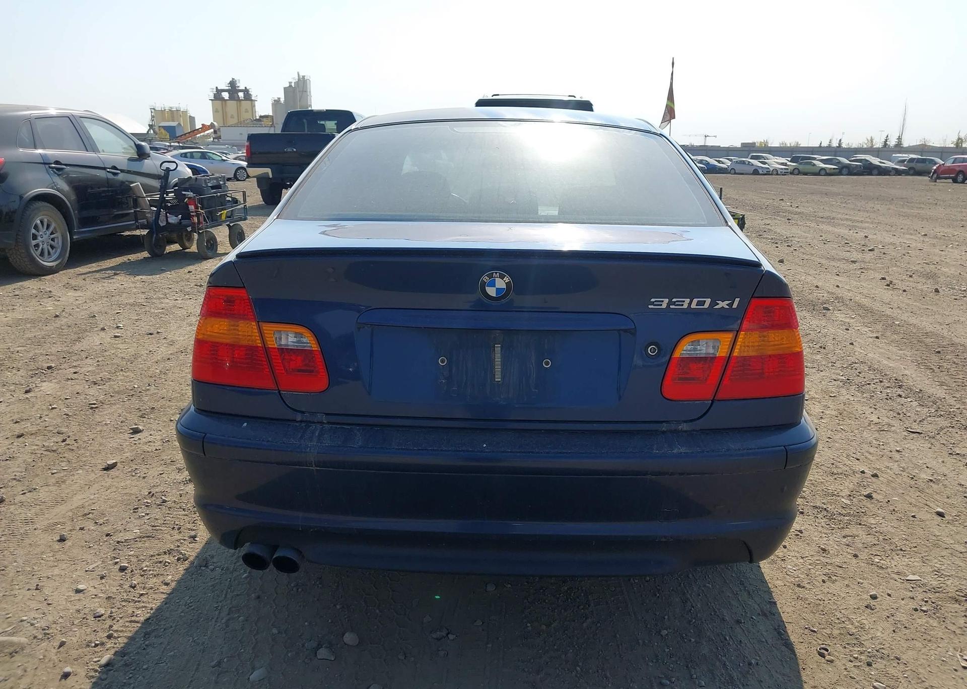 2004 BMW 330 XI