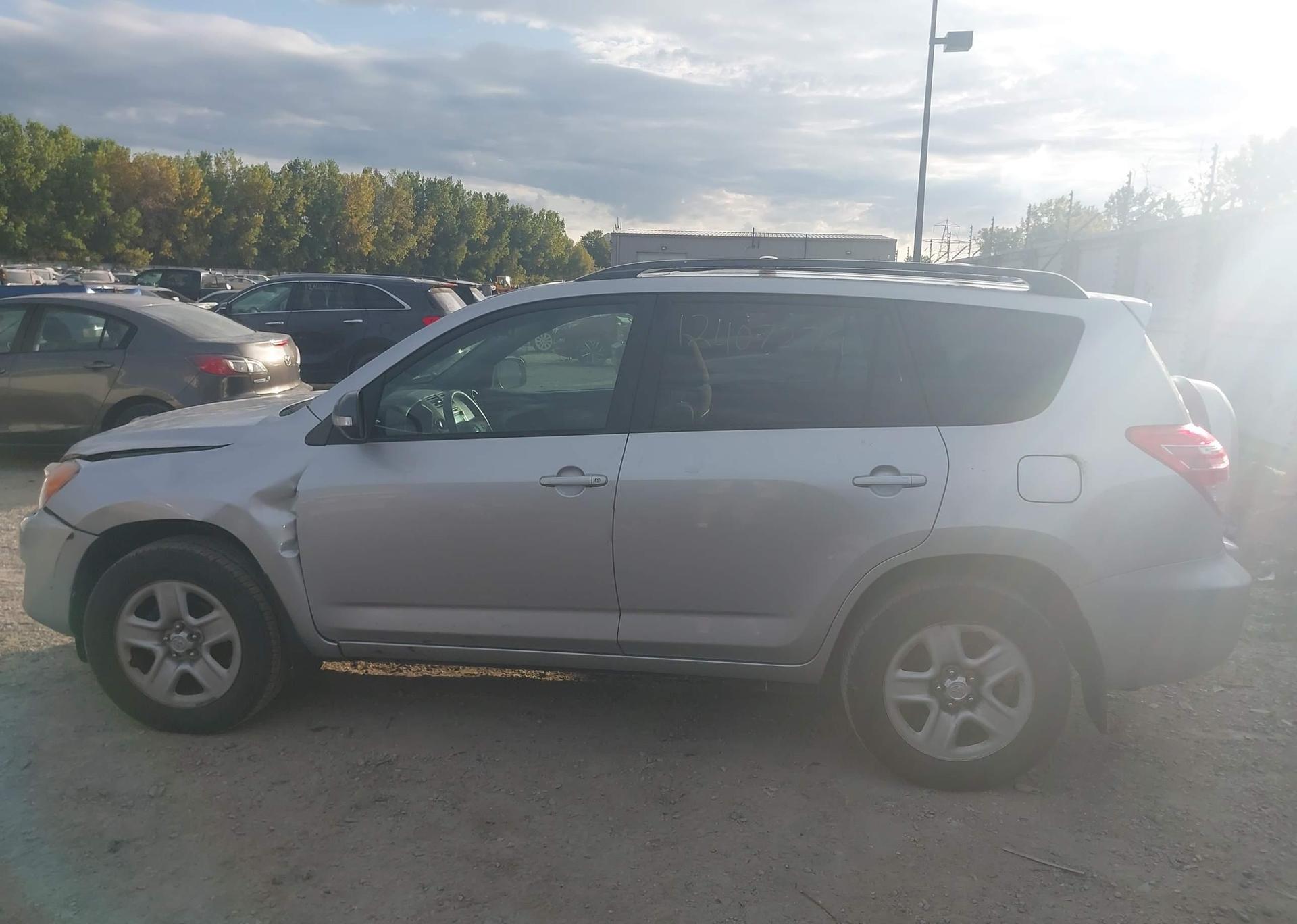 2012 TOYOTA RAV4