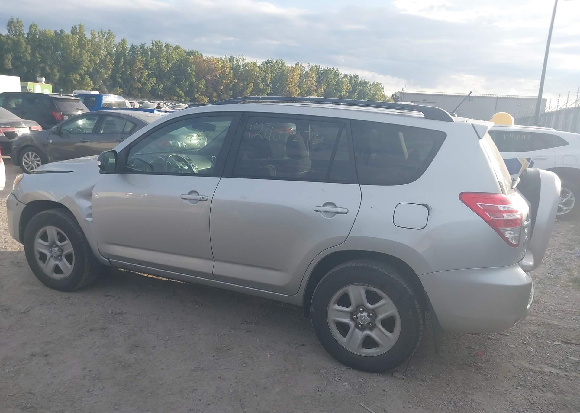 2012 TOYOTA RAV4