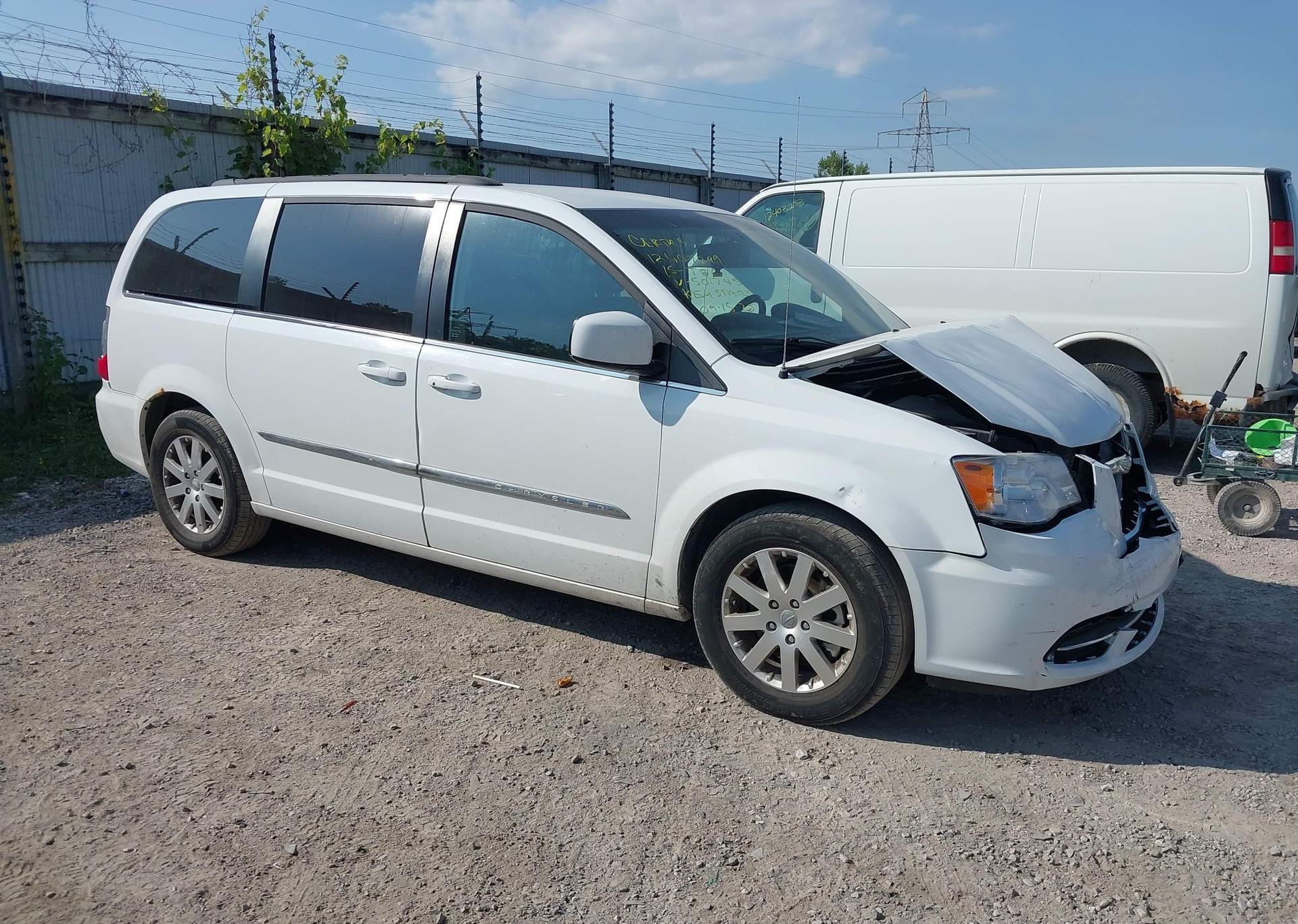 2015 CHRYSLER TOWN & COUNTRY TOURING