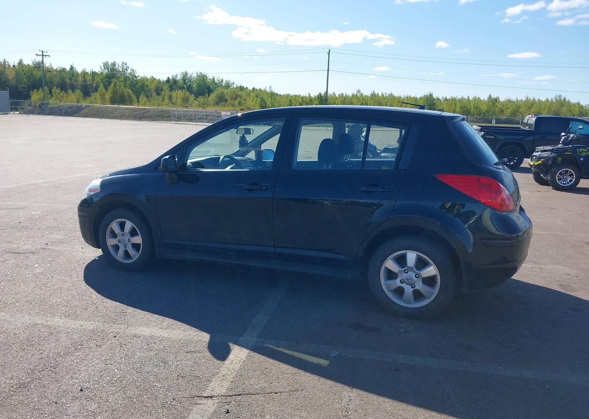 2012 NISSAN VERSA 1.8 SL