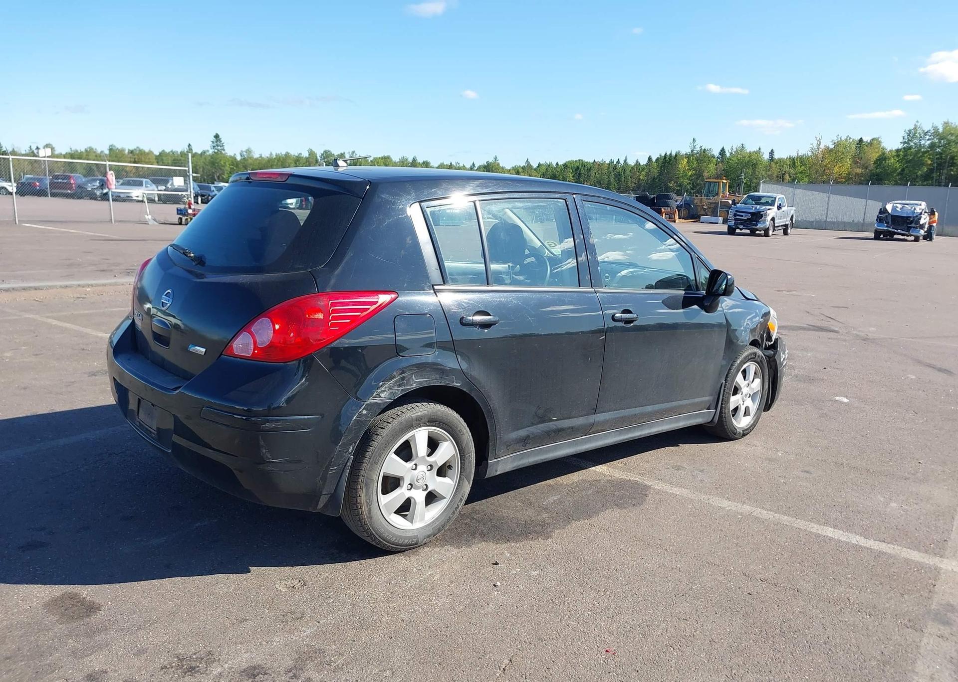 2012 NISSAN VERSA 1.8 SL