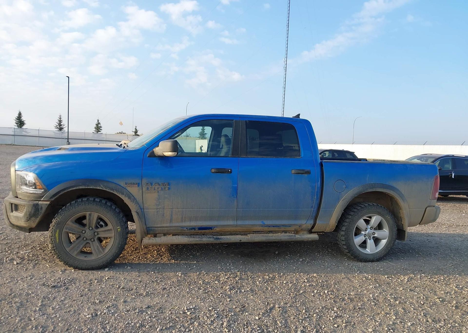 2024 RAM 1500 CLASSIC SLT