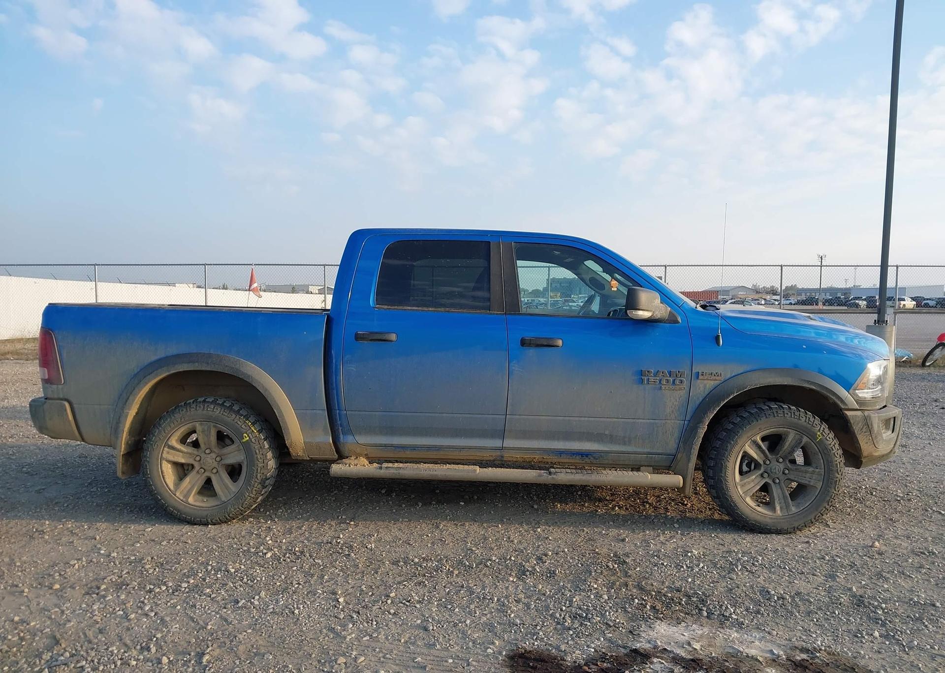 2024 RAM 1500 CLASSIC SLT