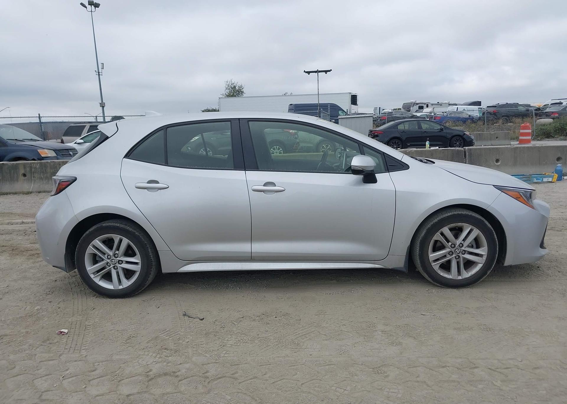 2022 TOYOTA COROLLA SE
