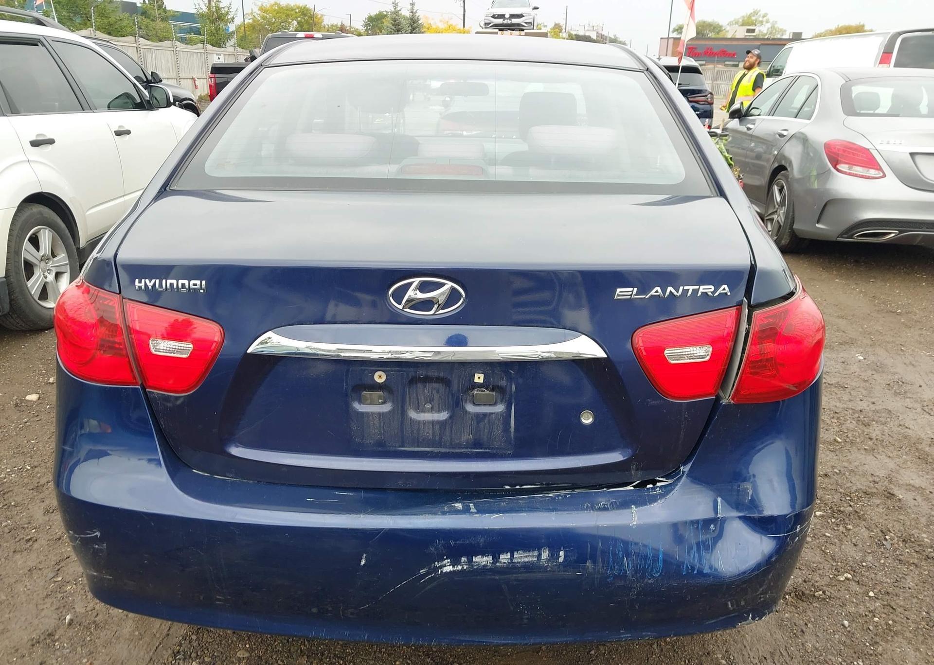 2010 HYUNDAI ELANTRA GL