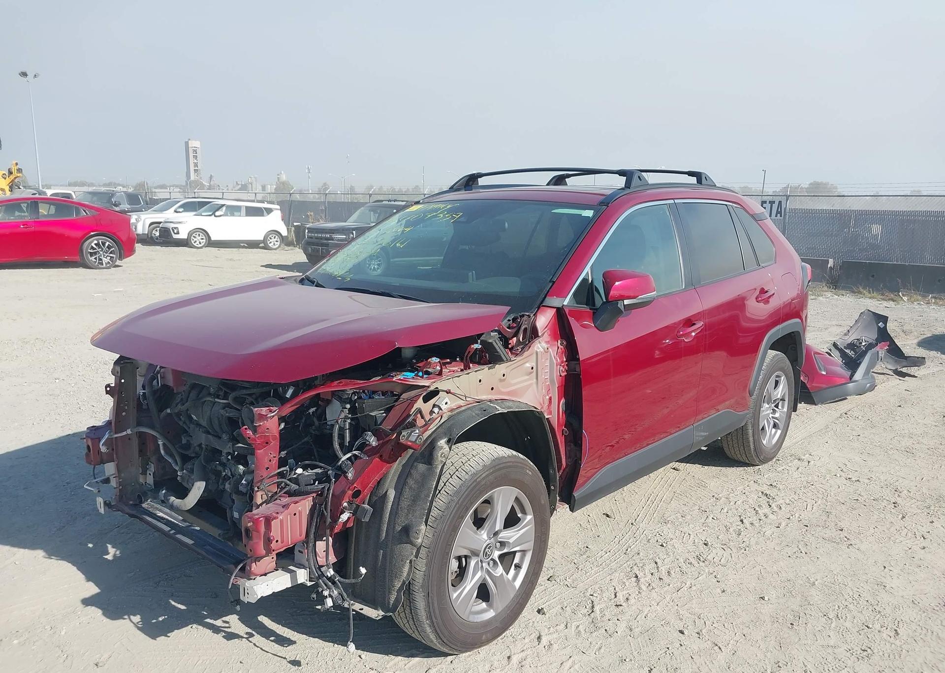 2023 TOYOTA RAV4 XLE