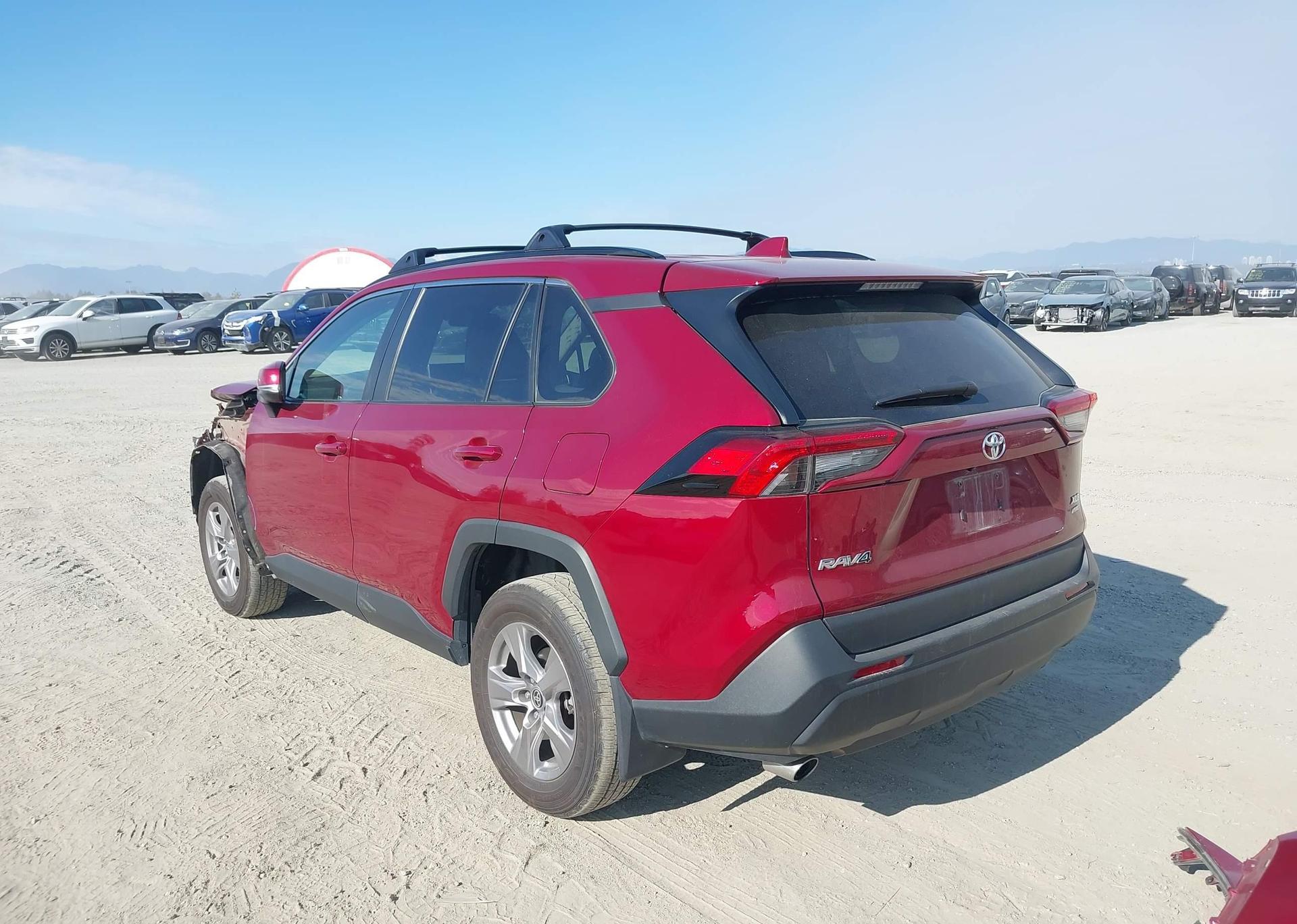 2023 TOYOTA RAV4 XLE