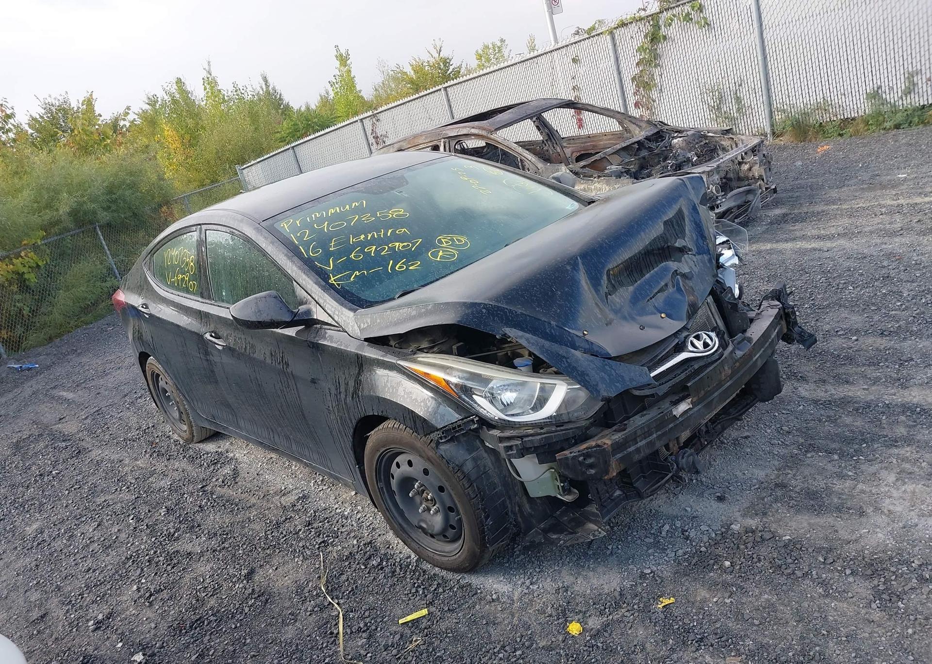 2016 HYUNDAI ELANTRA GL