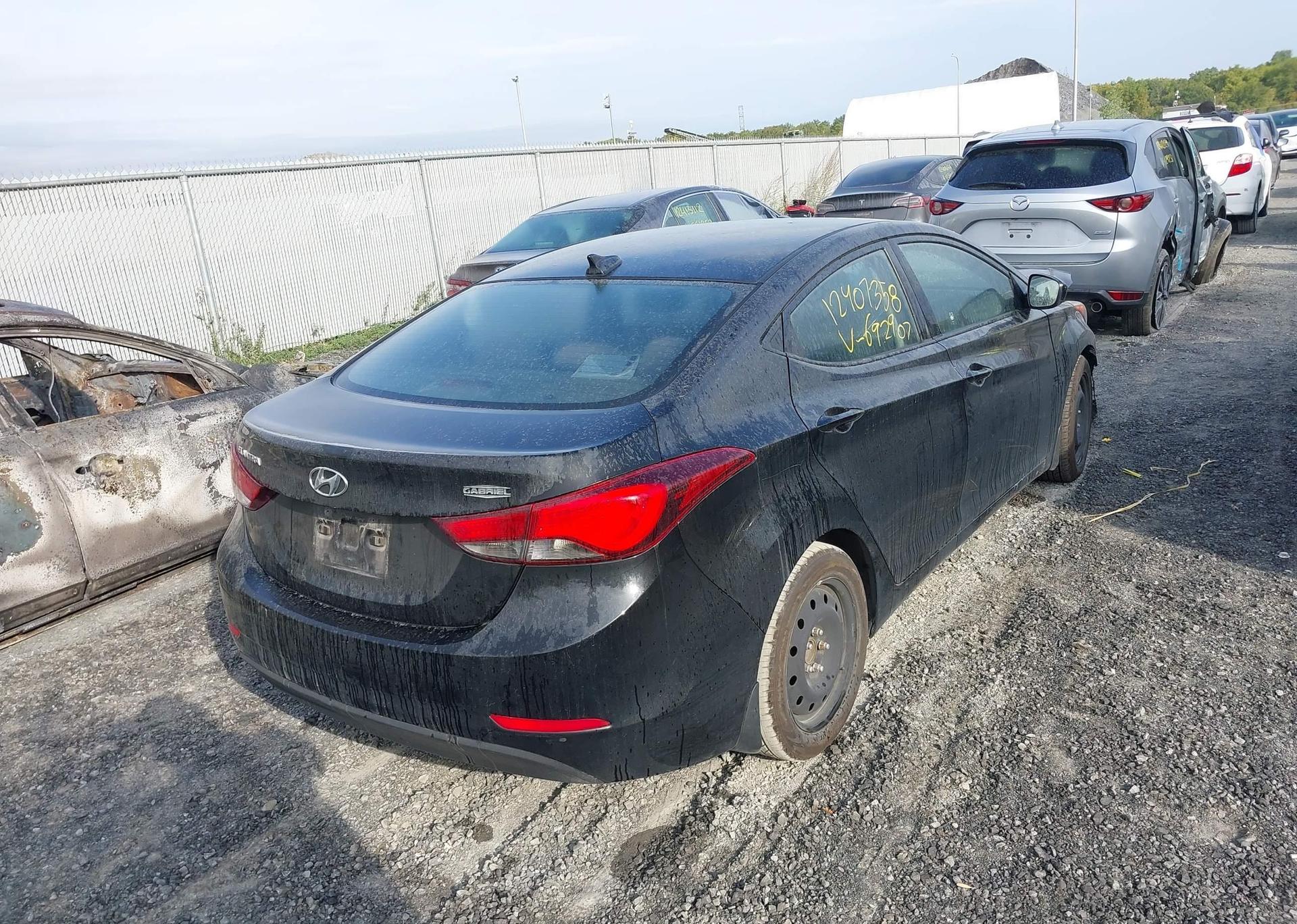 2016 HYUNDAI ELANTRA GL