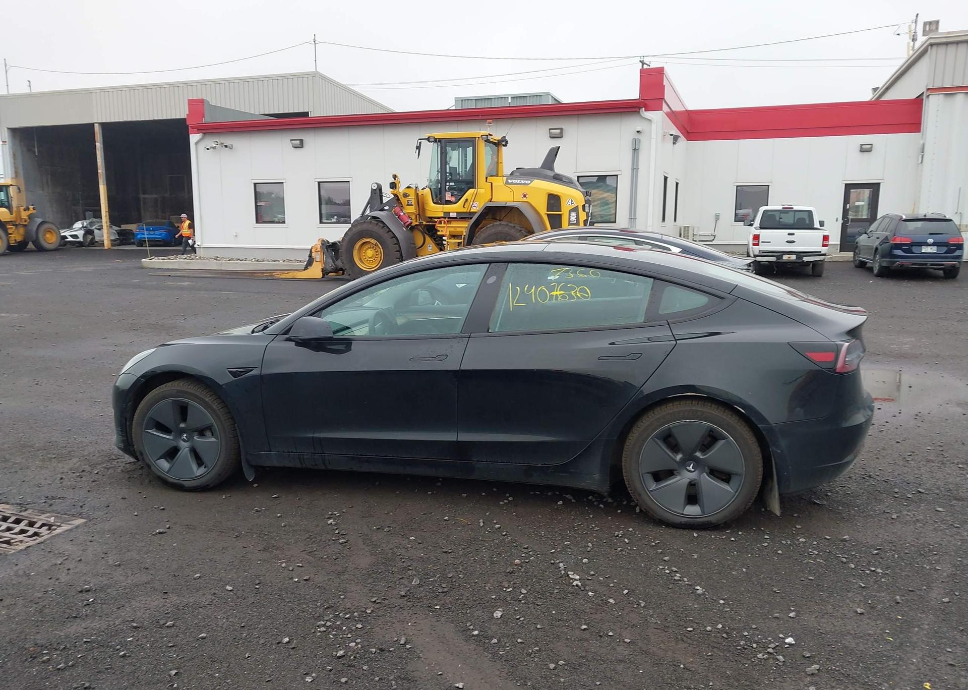 2021 TESLA MODEL 3