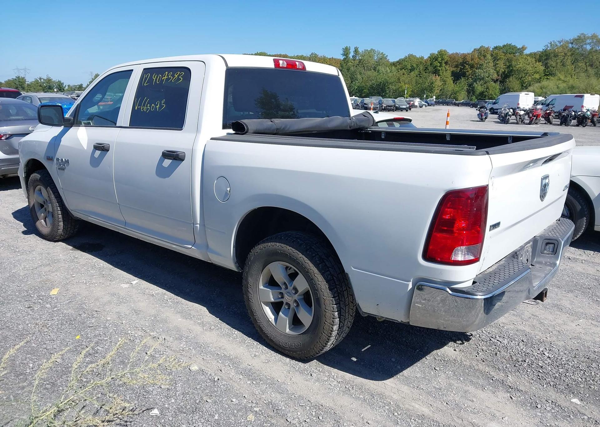 2023 RAM 1500 CLASSIC SLT