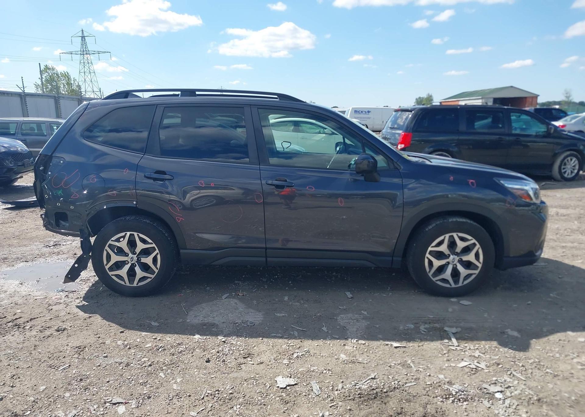 2019 SUBARU FORESTER