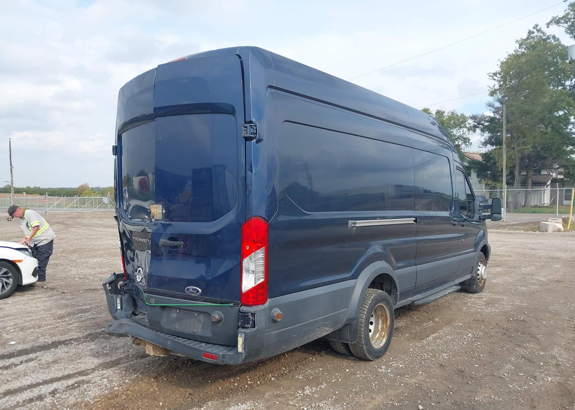 2015 FORD TRANSIT T-350 HD