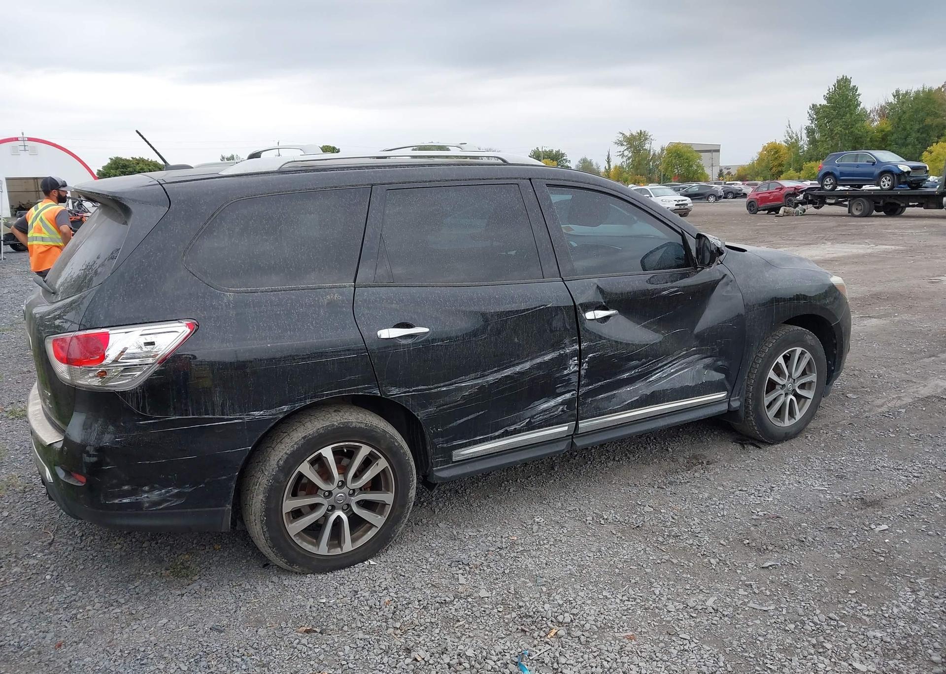 2015 NISSAN PATHFINDER PLATINUM