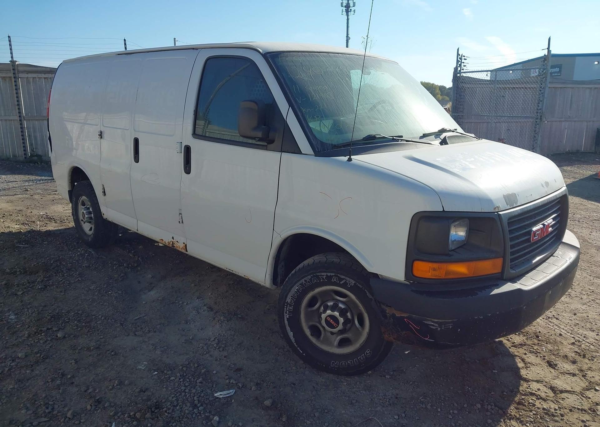 2011 GMC SAVANA 2500 STANDARD