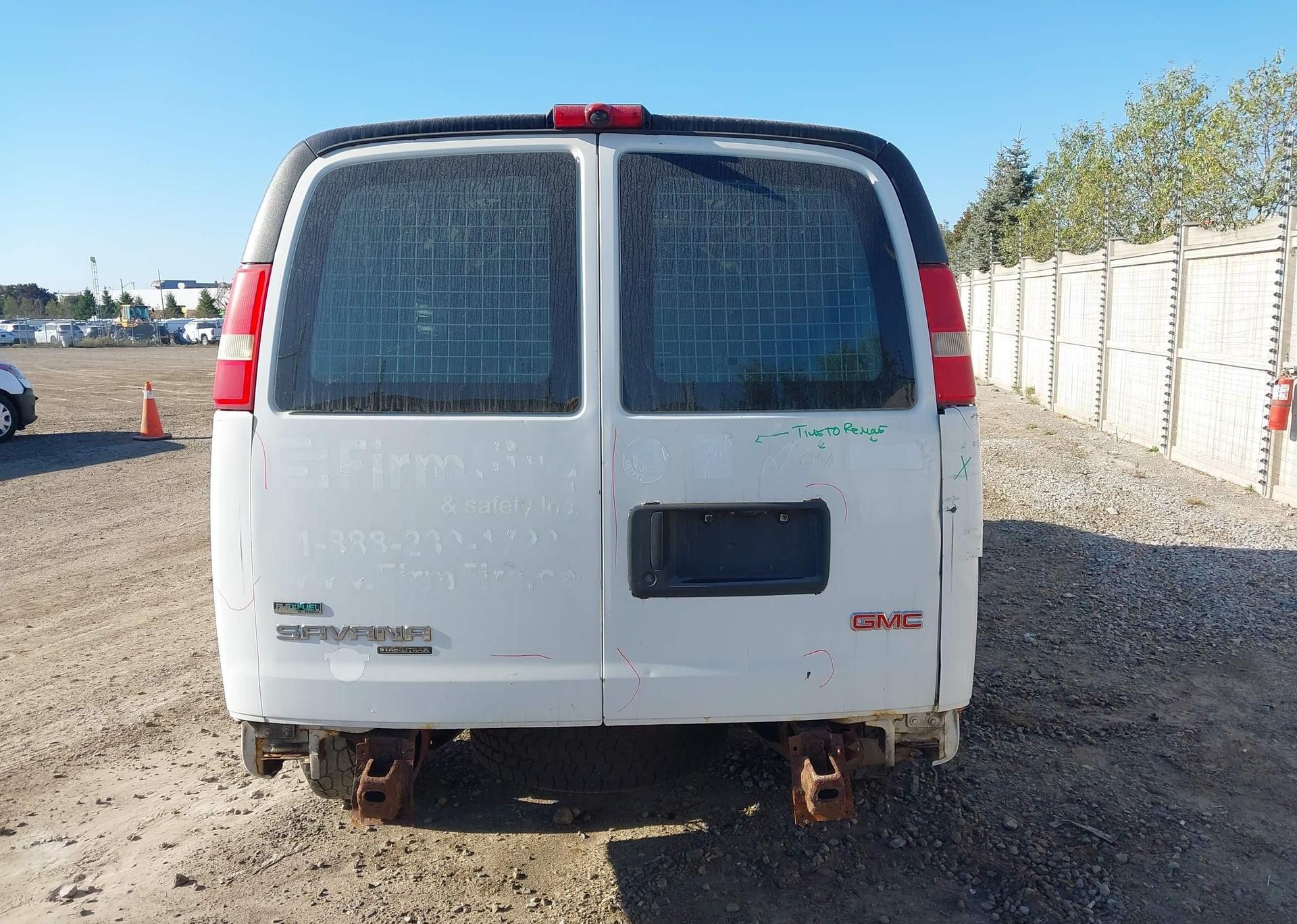 2011 GMC SAVANA 2500 STANDARD