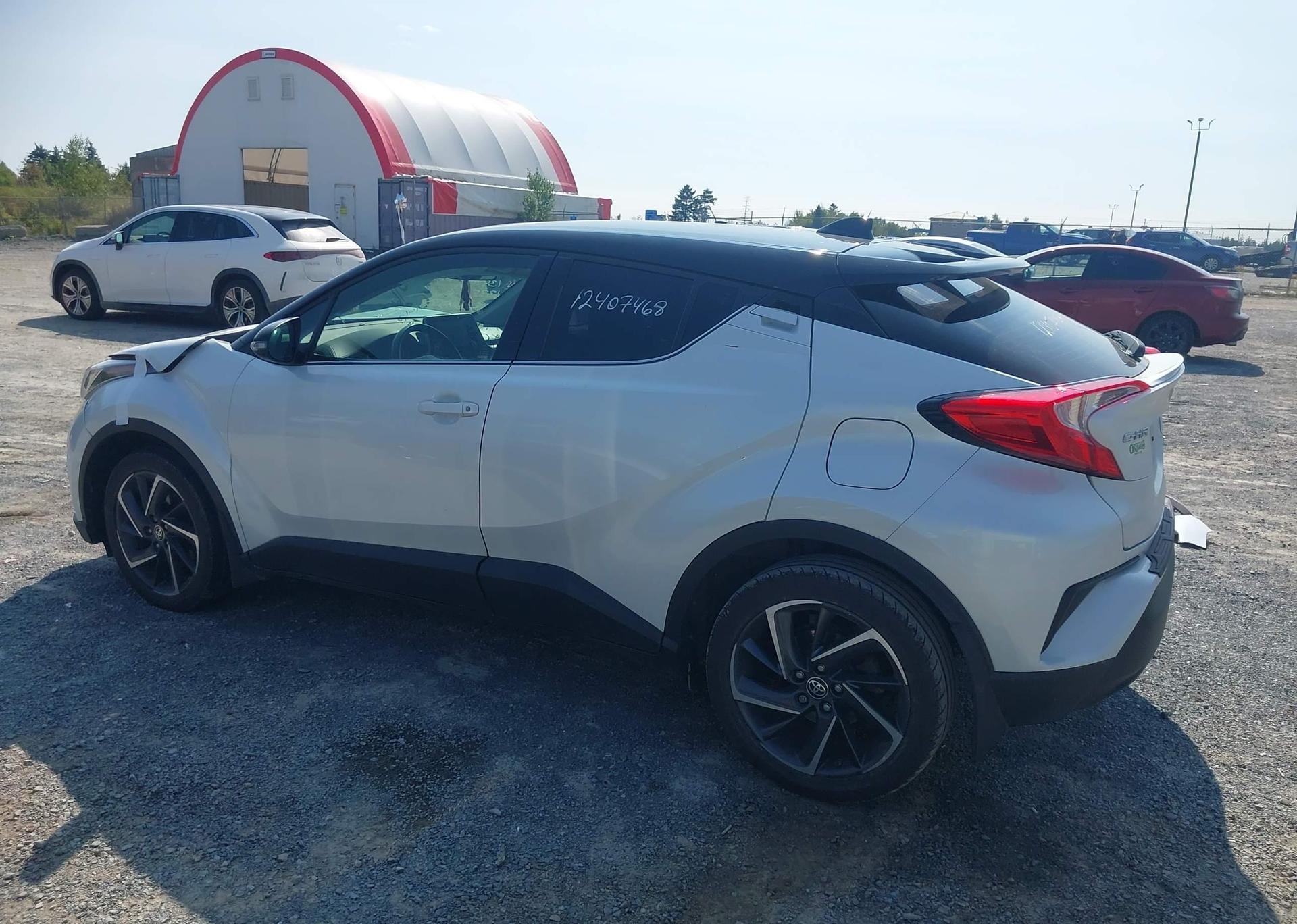 2022 TOYOTA C-HR LIMITED