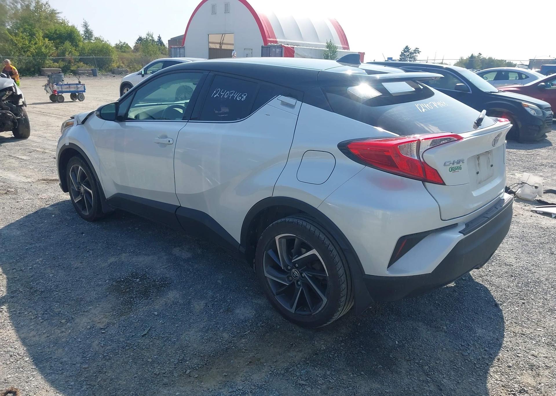 2022 TOYOTA C-HR LIMITED