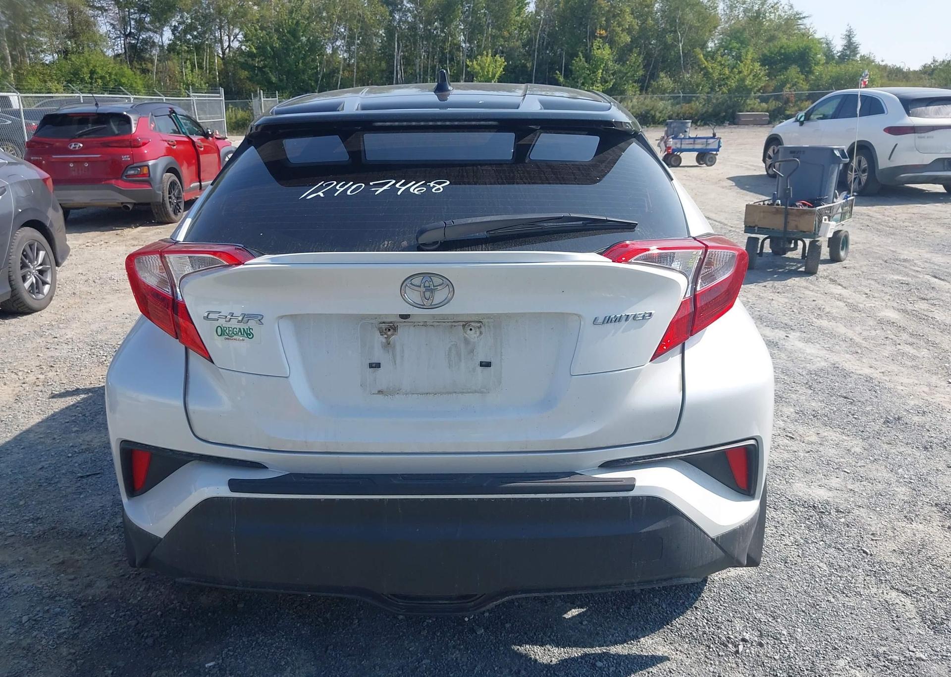 2022 TOYOTA C-HR LIMITED