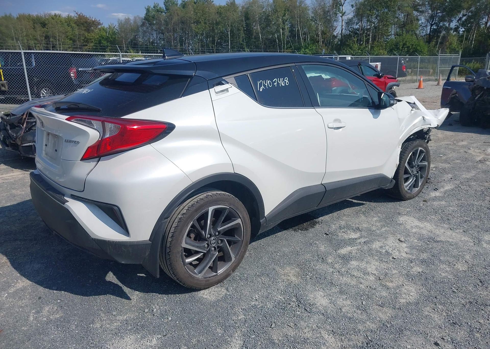 2022 TOYOTA C-HR LIMITED