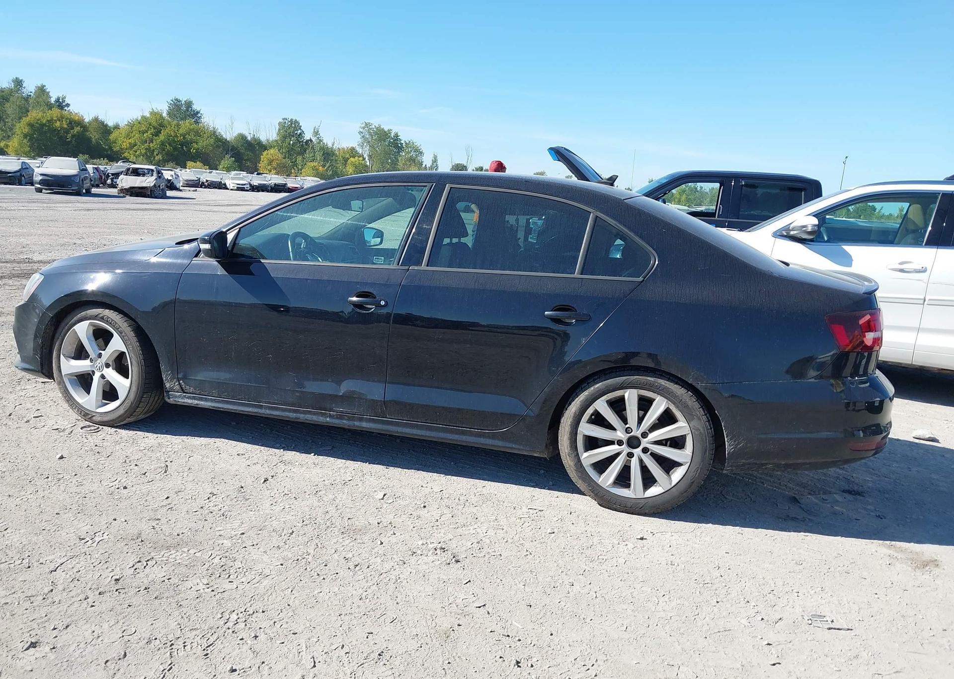 2016 VOLKSWAGEN JETTA SE