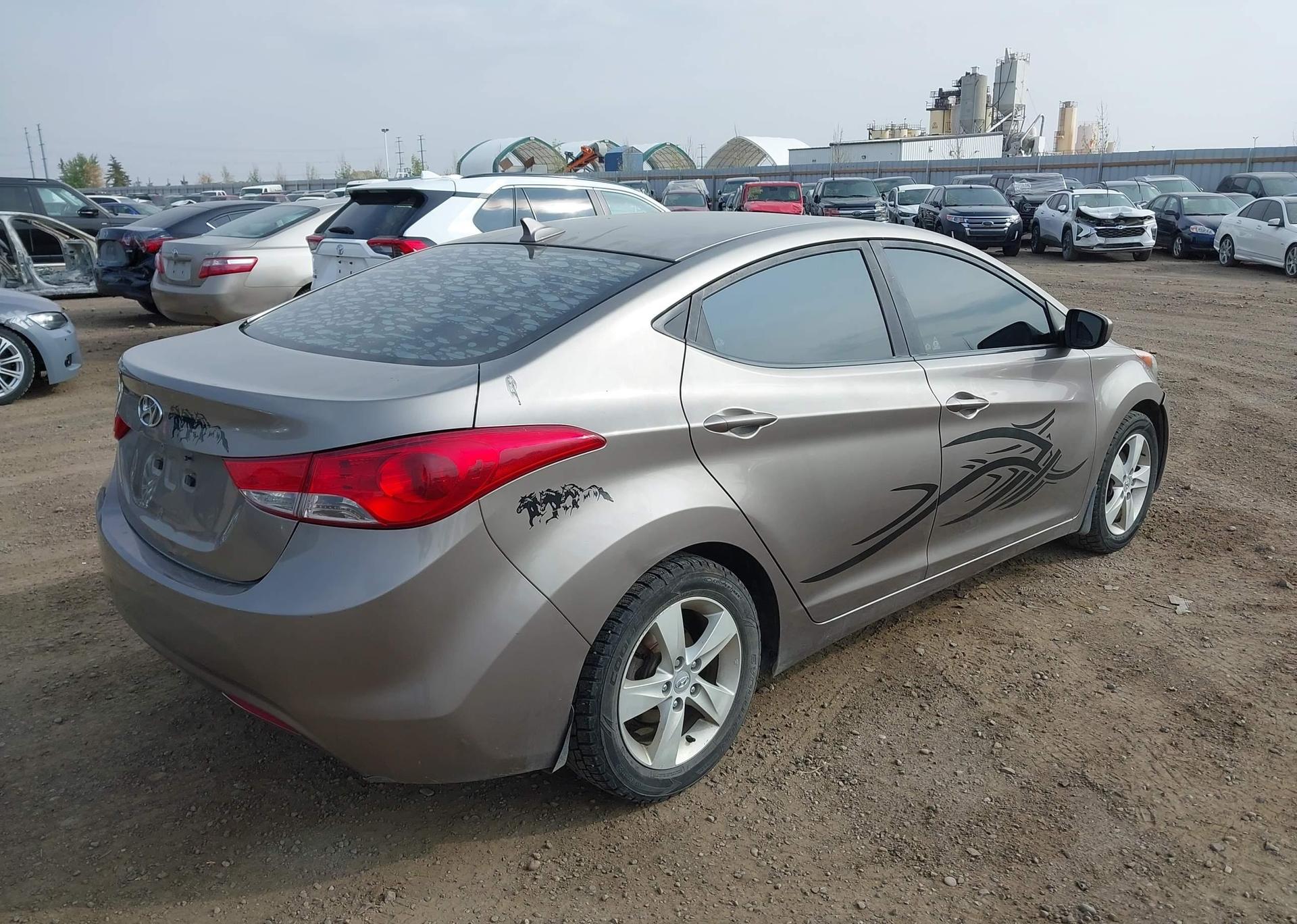 2012 HYUNDAI ELANTRA GLS