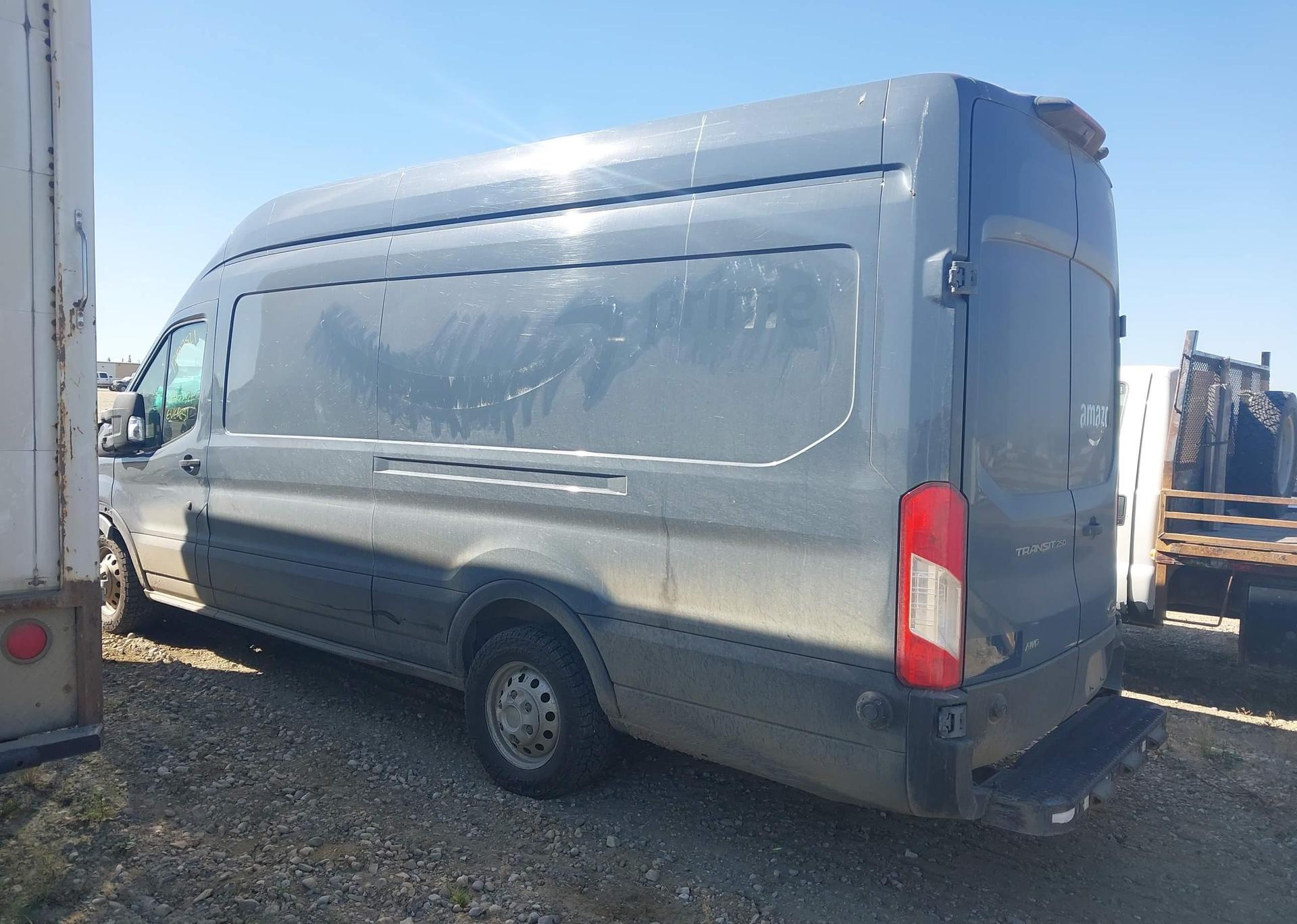 2022 FORD transit t-250