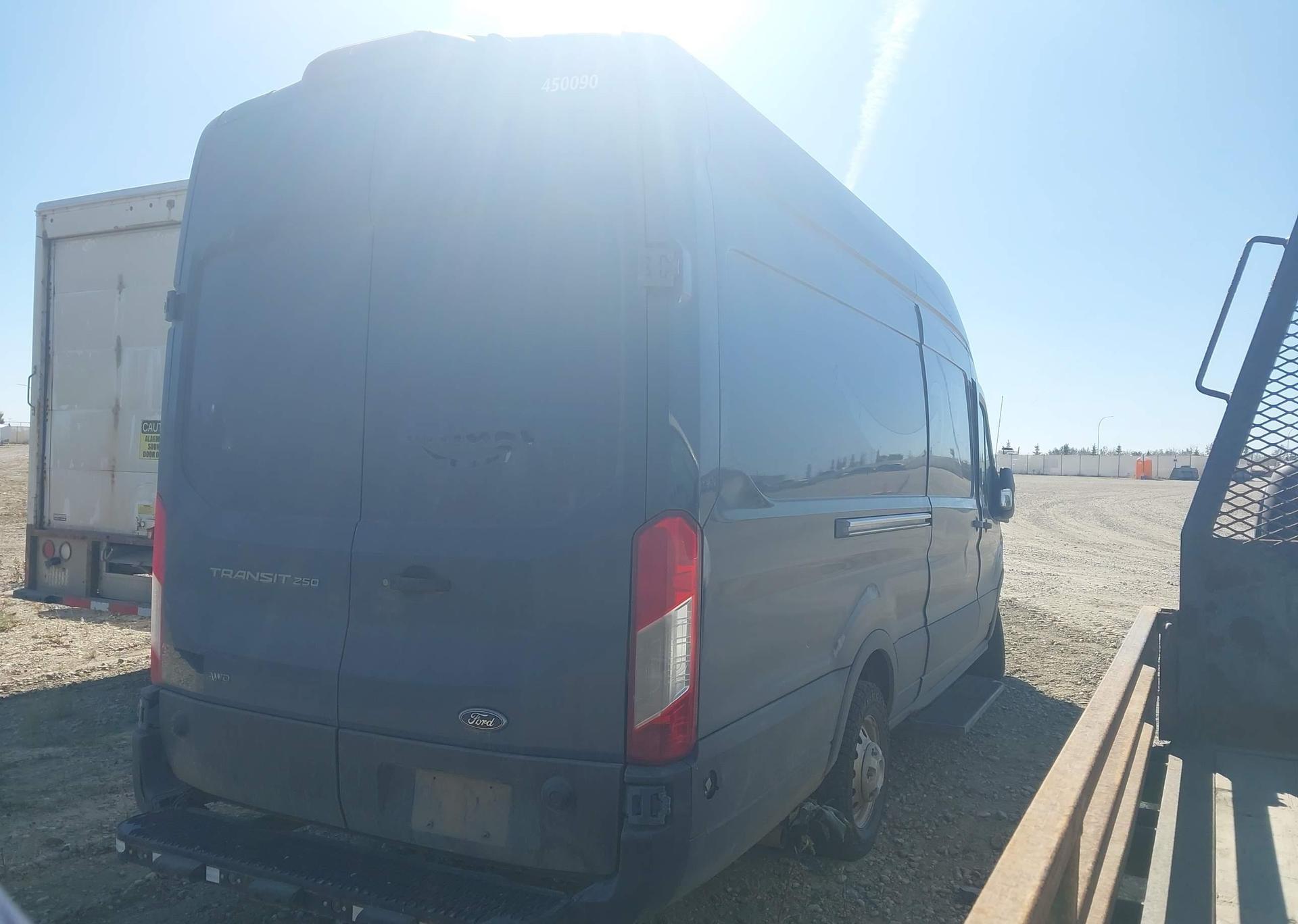 2022 FORD transit t-250
