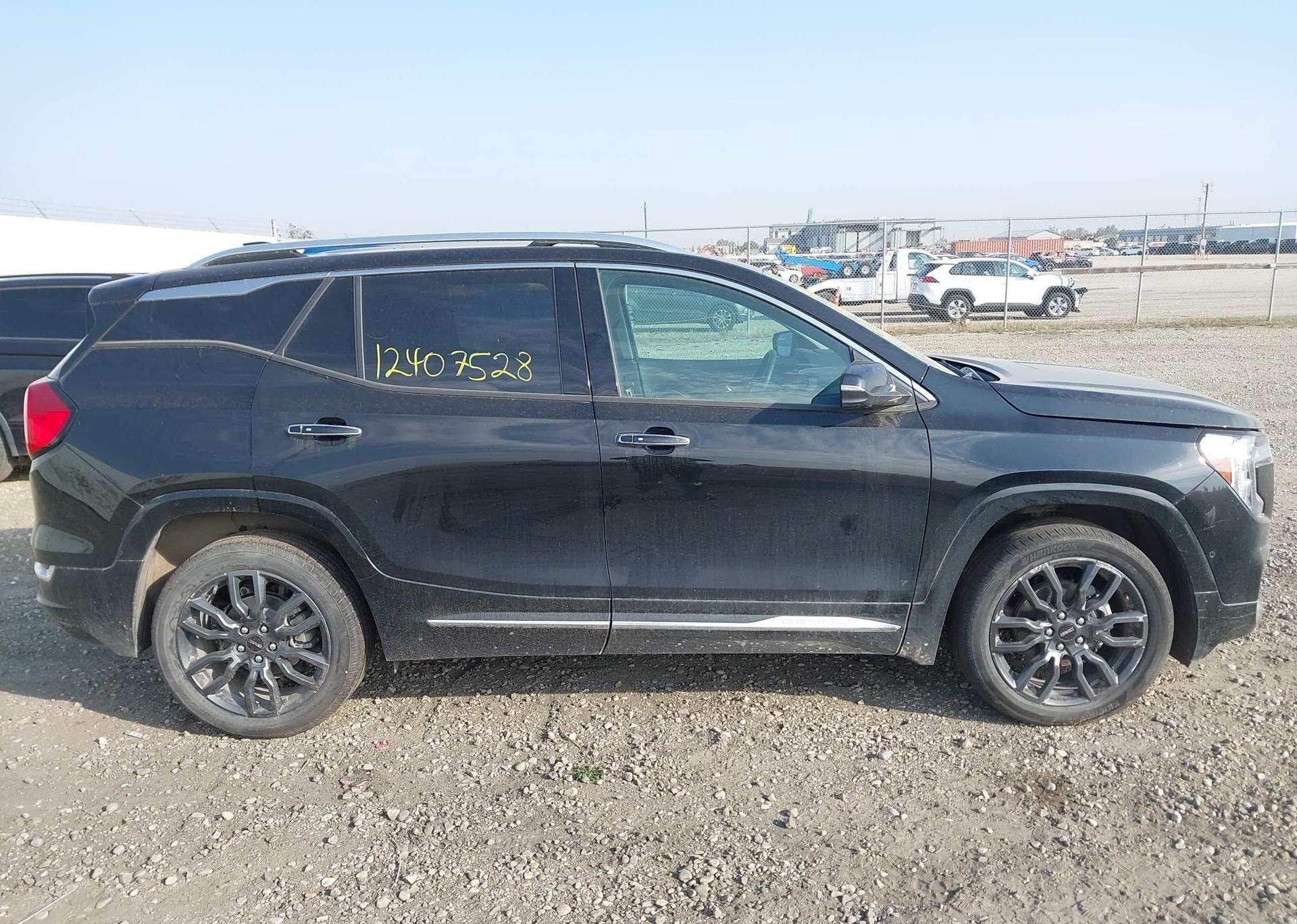 2024 GMC TERRAIN DENALI