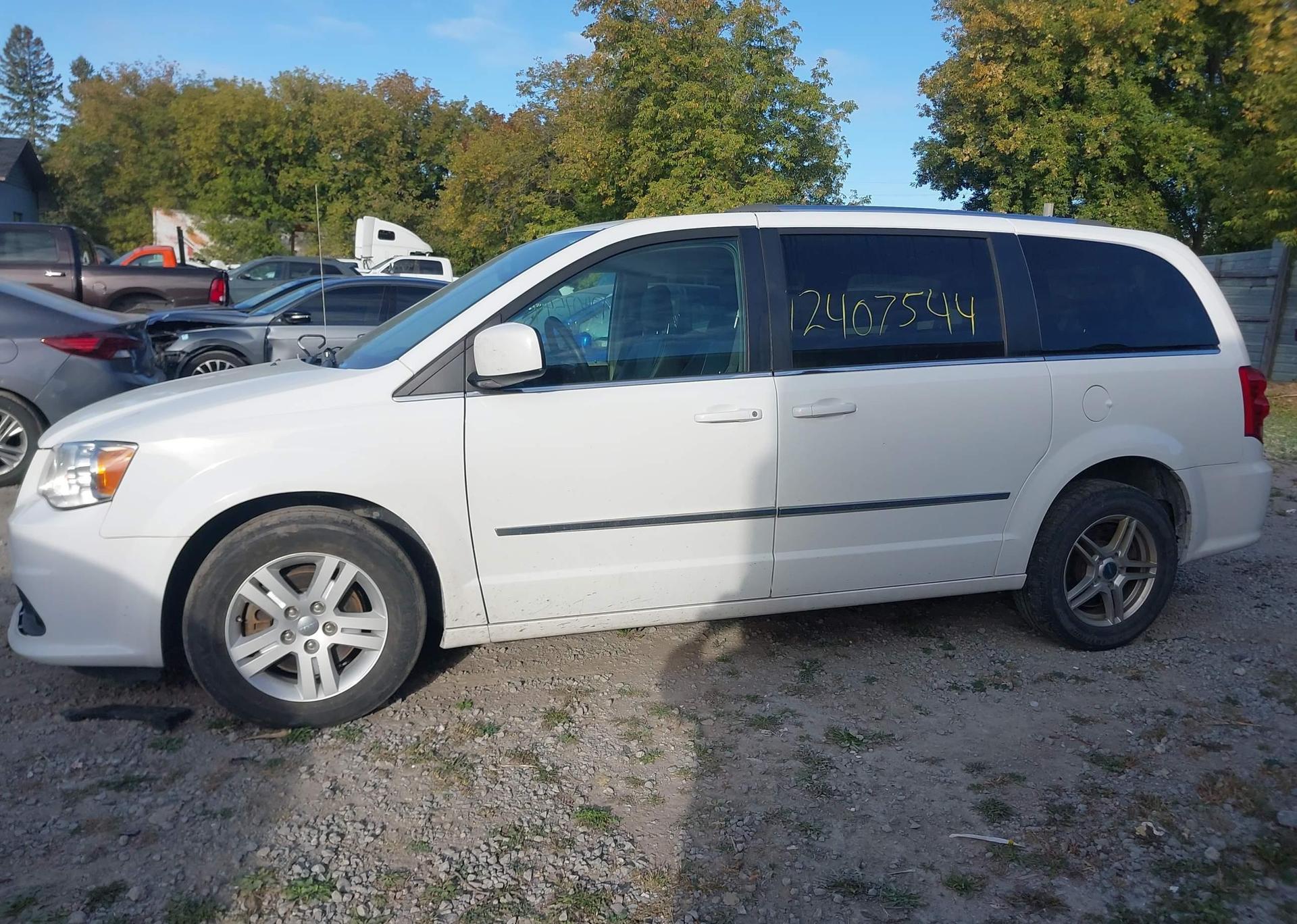2016 DODGE GRAND CARAVAN CREW