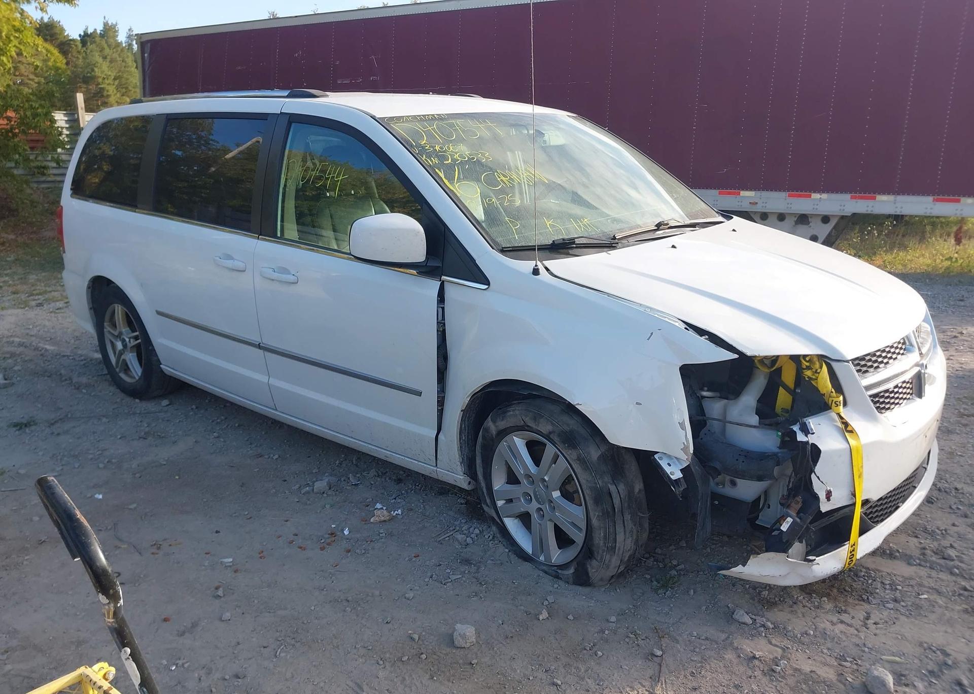 2016 DODGE GRAND CARAVAN CREW