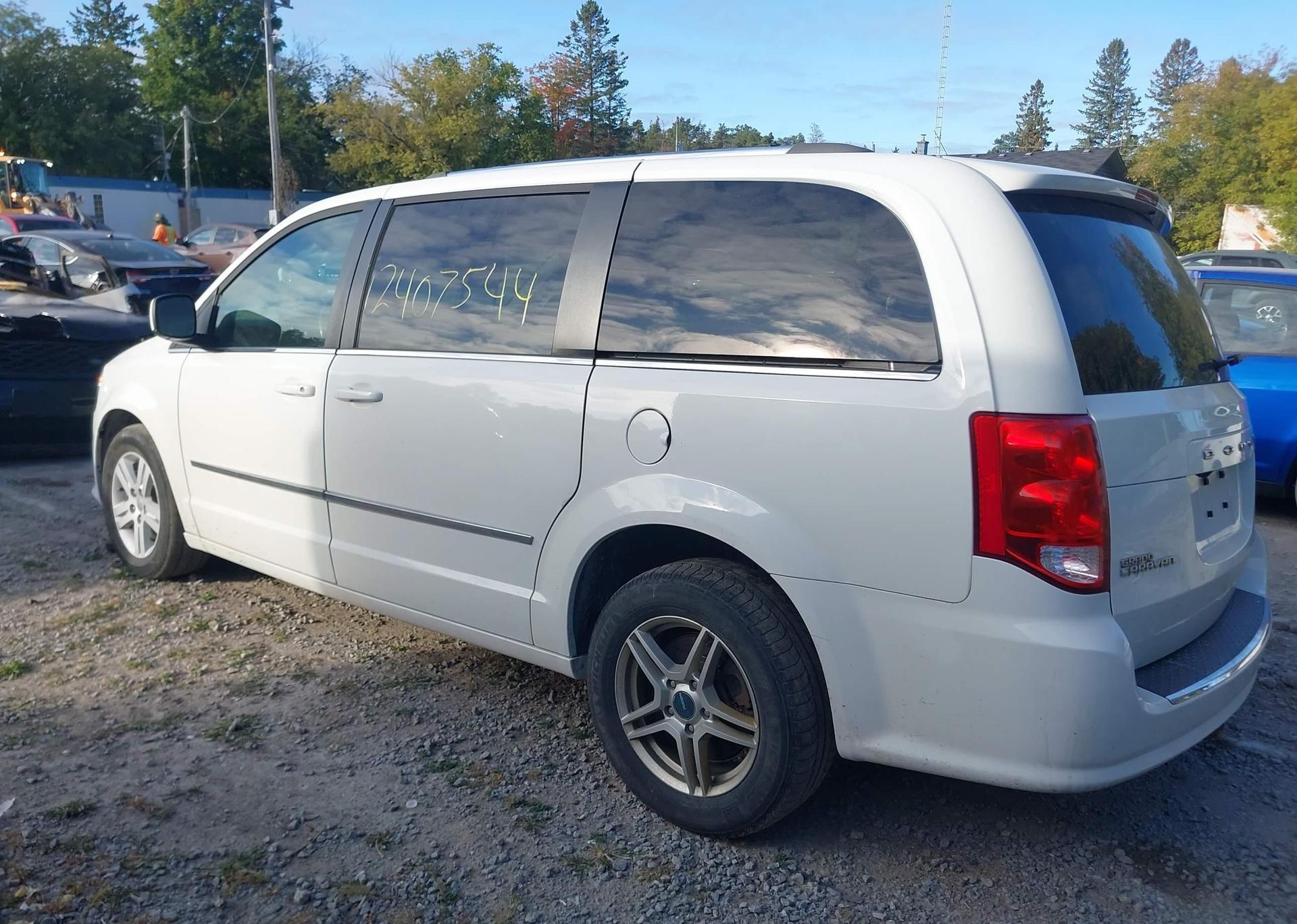 2016 DODGE GRAND CARAVAN CREW