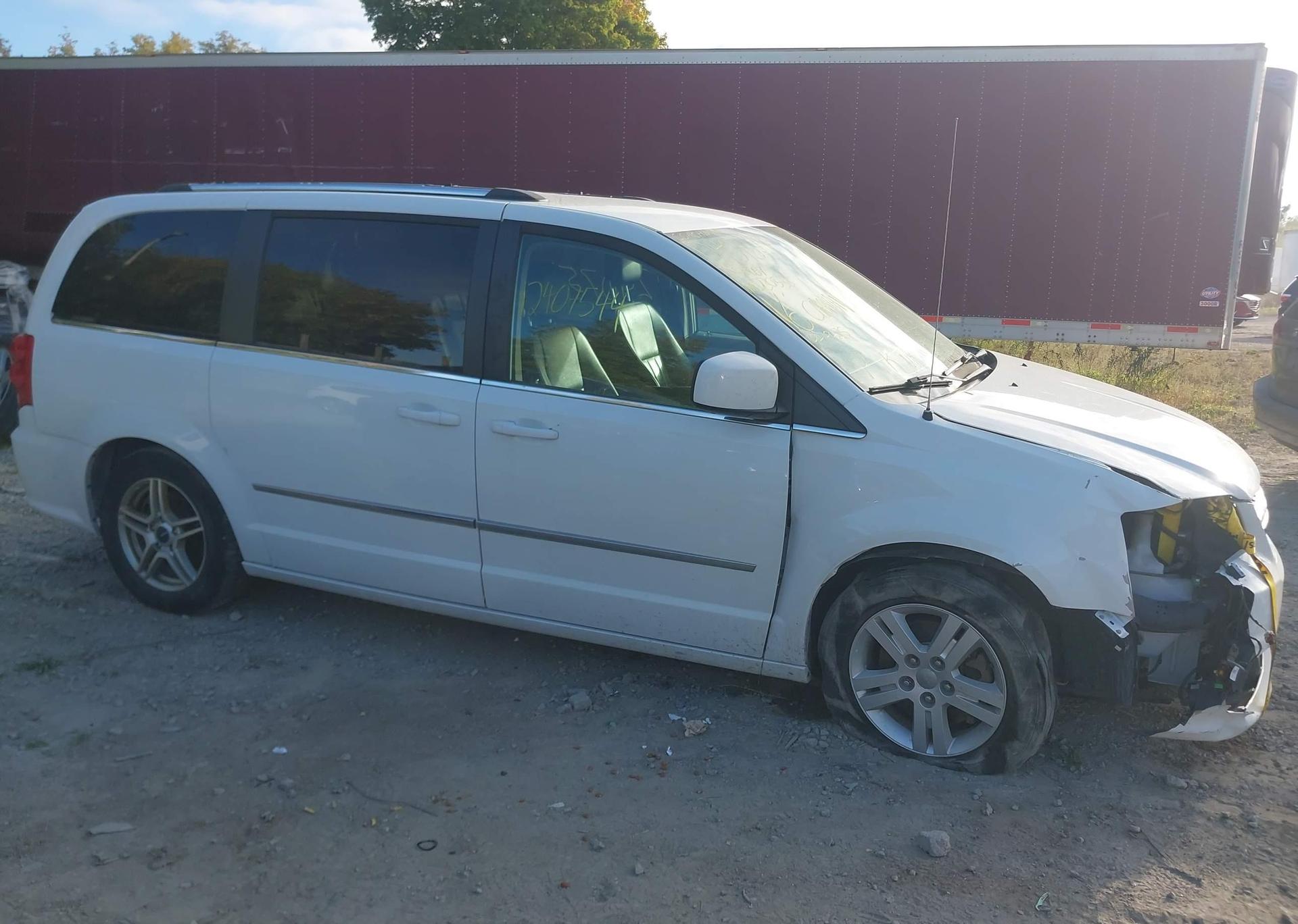 2016 DODGE GRAND CARAVAN CREW