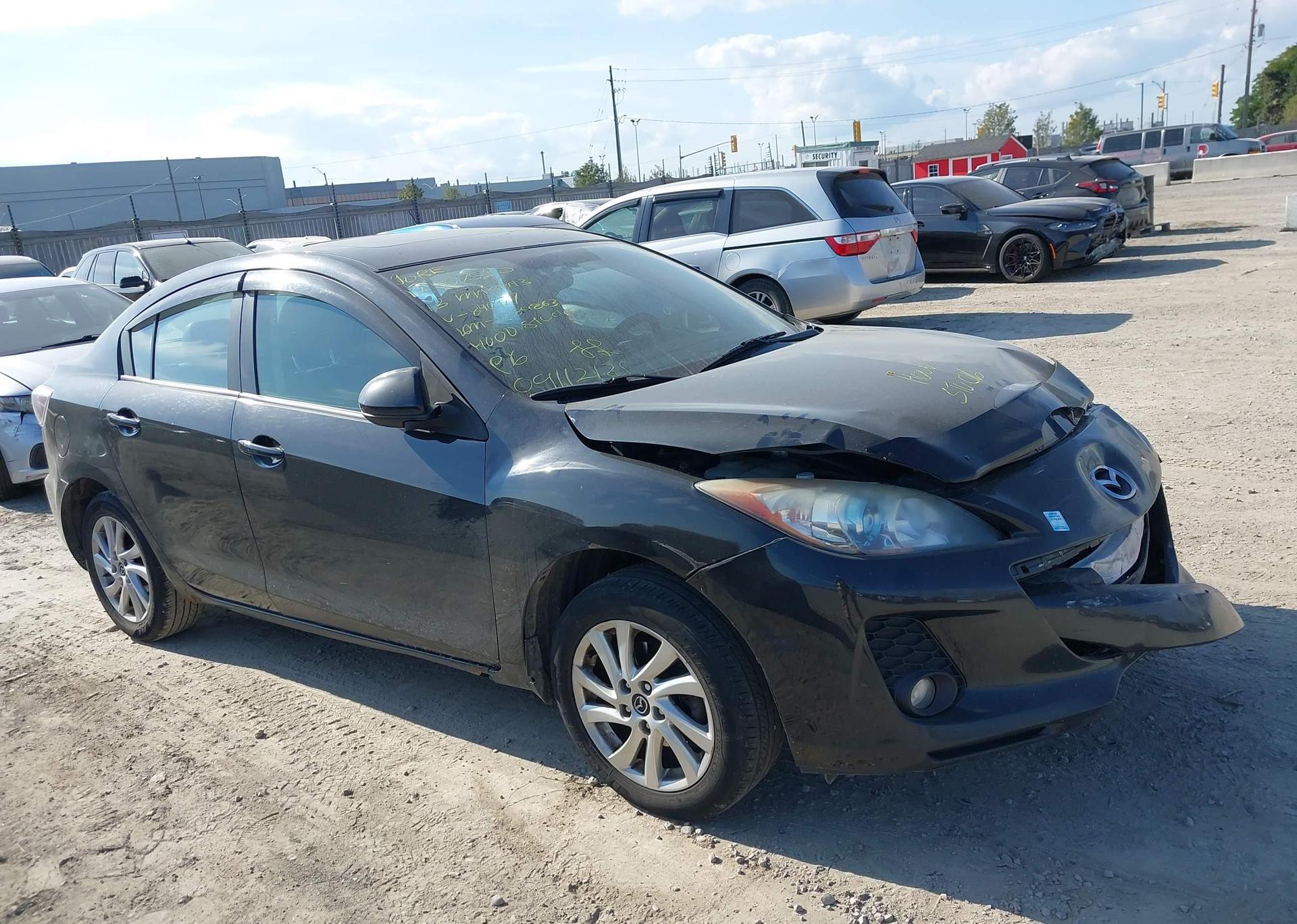 2013 MAZDA MAZDA3 GS-SKY